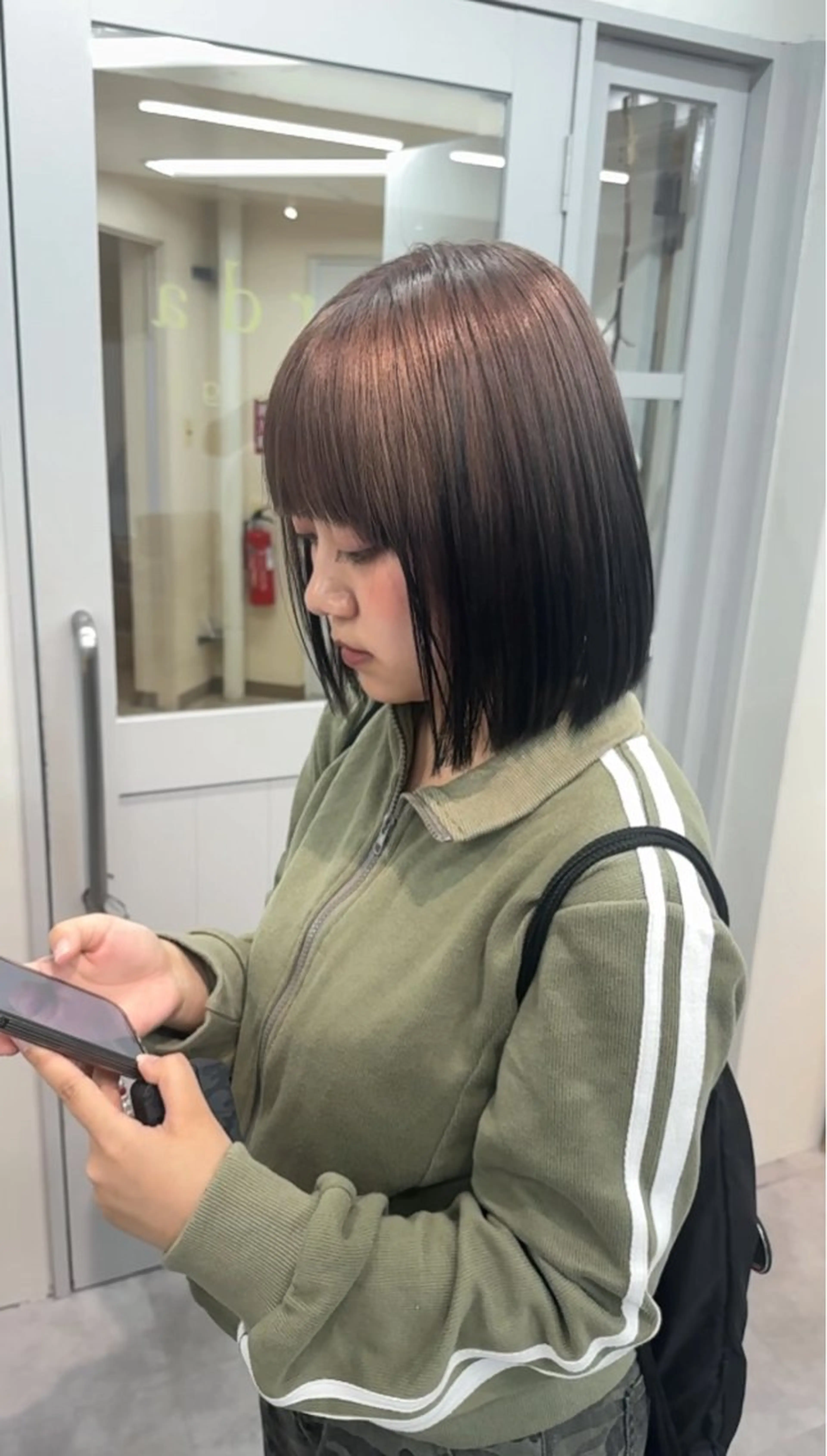 ミディアム カラー ヘアカラー トリートメント メンズカット ハイトーンShugaのヘアスタイル