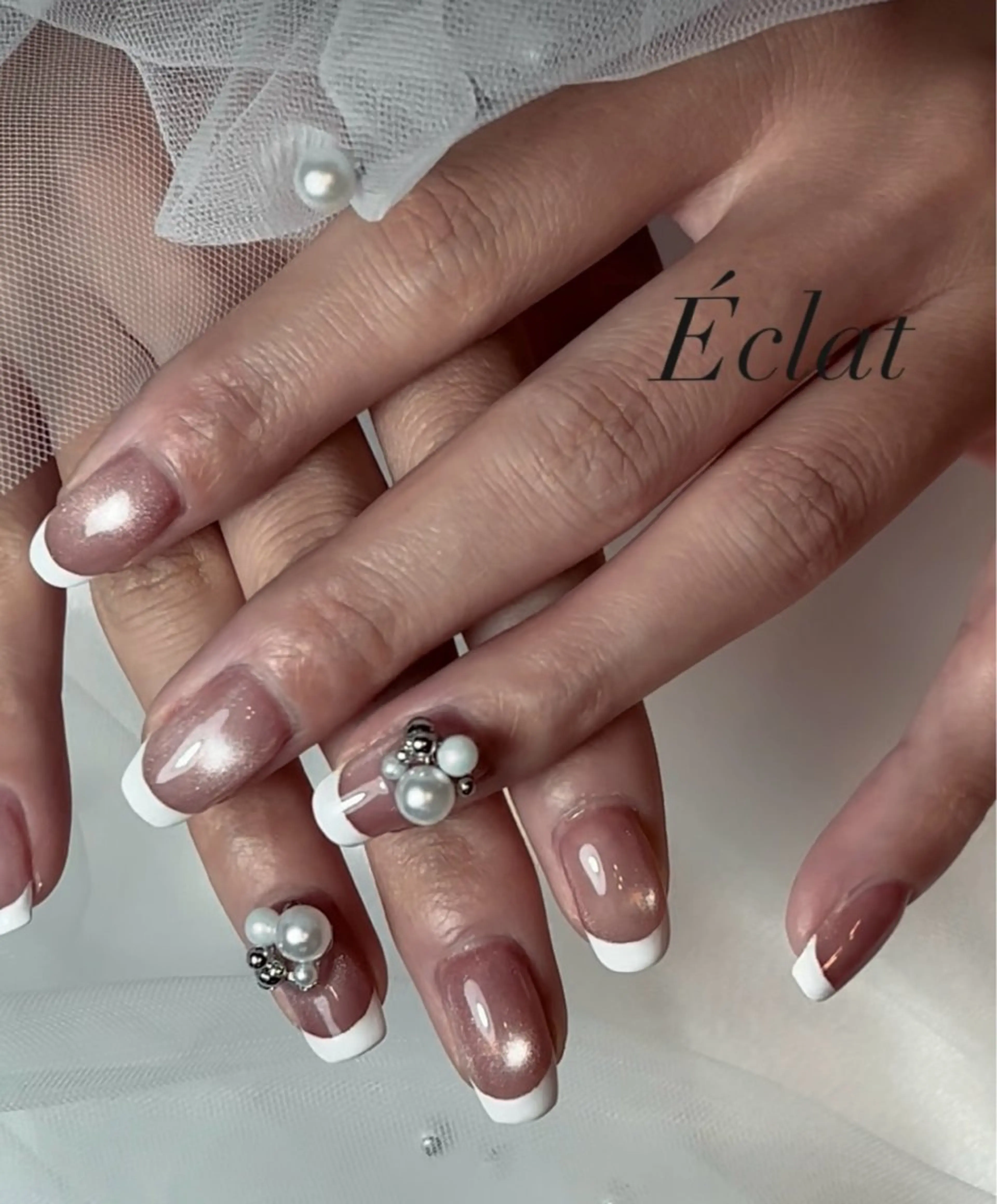 ネイル フレンチネイル マグネットネイル マグネットフレンチ nail salon Éclatのネイルデザイン