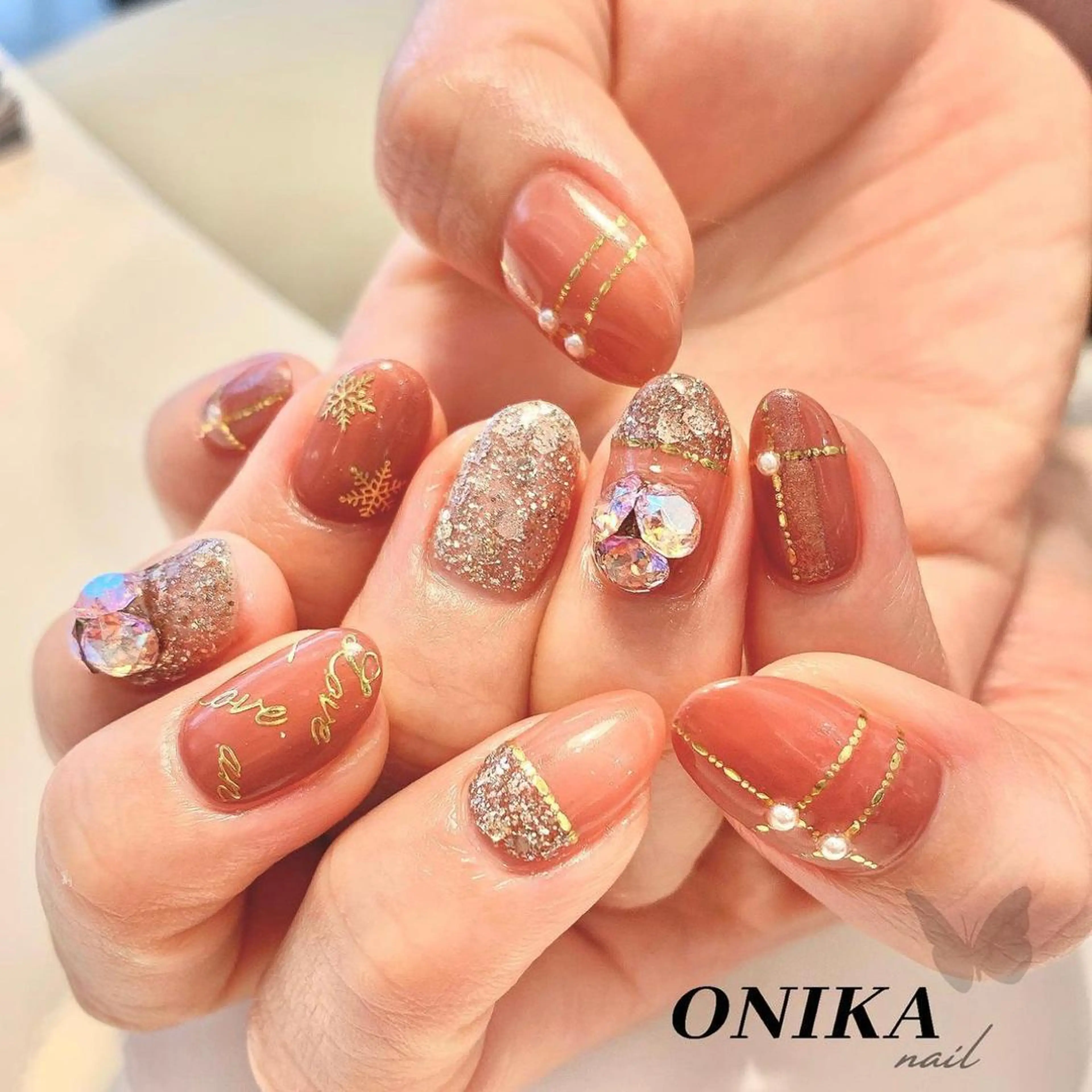 ネイル アートネイル 長さ出し ジェルネイル グリーン マグネットネイル ONIKA Nail 青山通り店所属・ONIKAnail 青山通り店のネイルデザイン