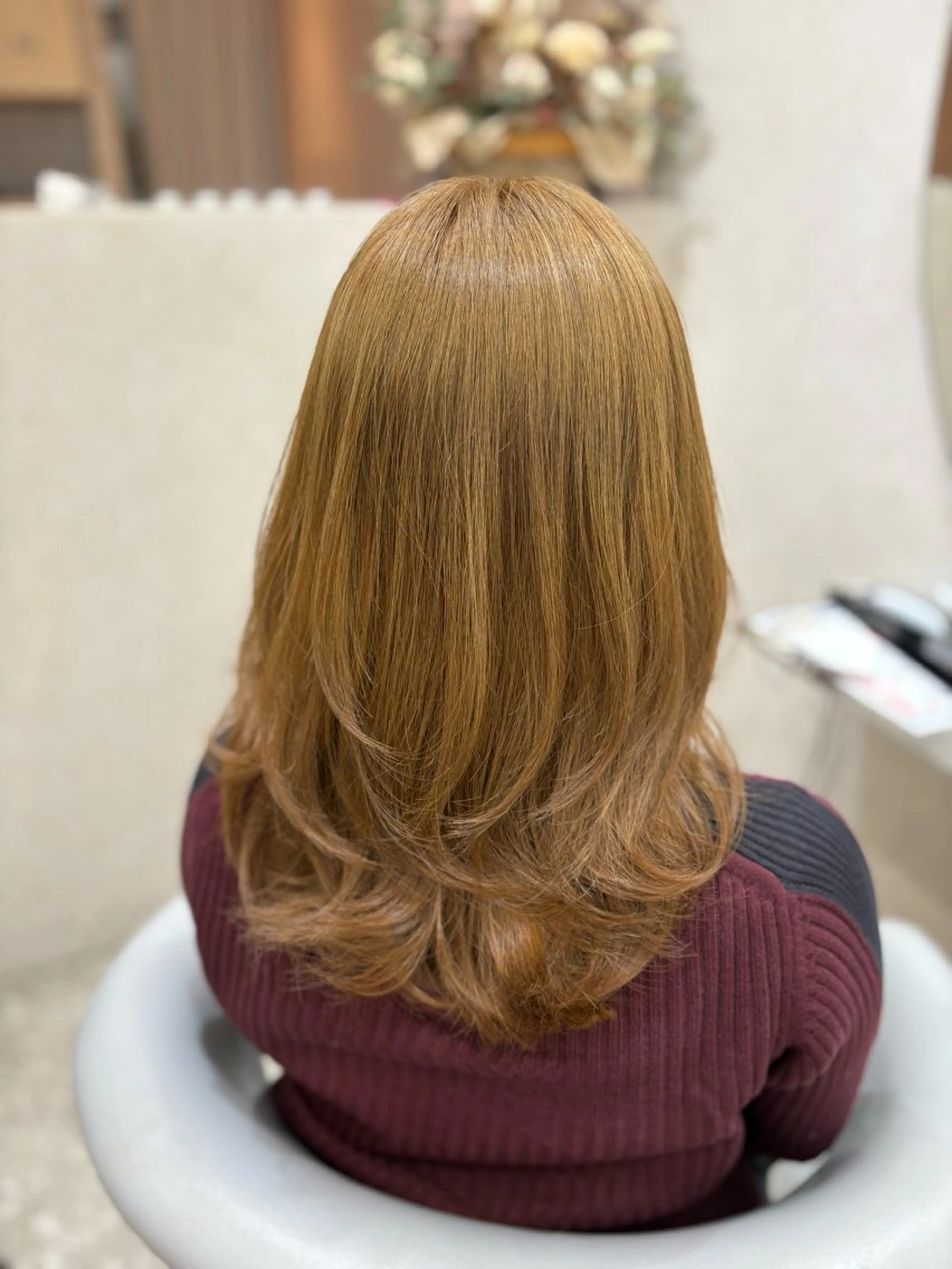 セミロング カラー ベージュカラー ミルクティーベージュ 韓国風ヘア レイヤーカット カット ヘアカラー トリートメント 新宿/韓国ヘア 中明度カラー/かやのヘアスタイル