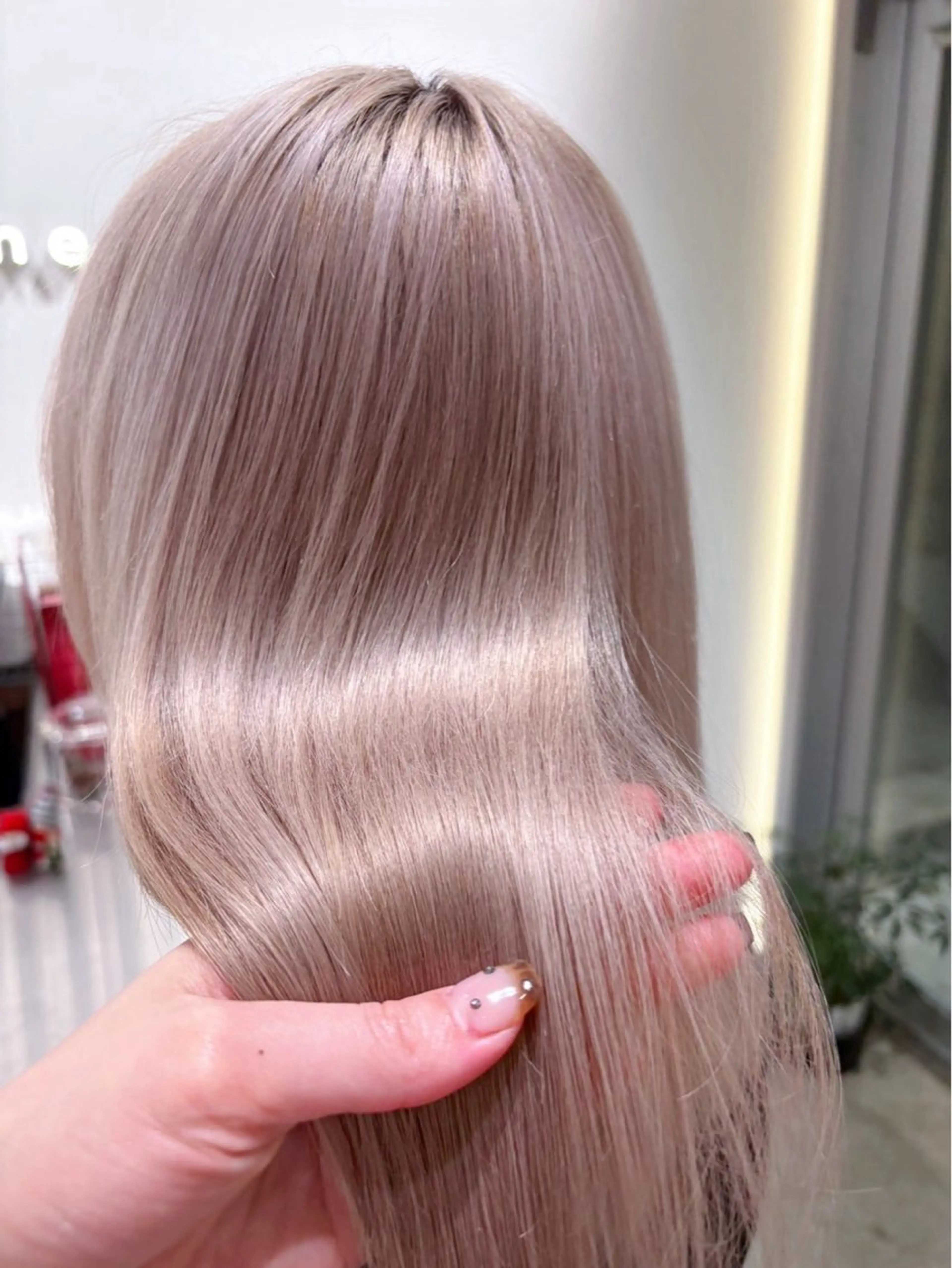 ミディアム ヘアカラー Rohe by DECO所属・maaya /ブリーチ/縮毛矯正のヘアスタイル