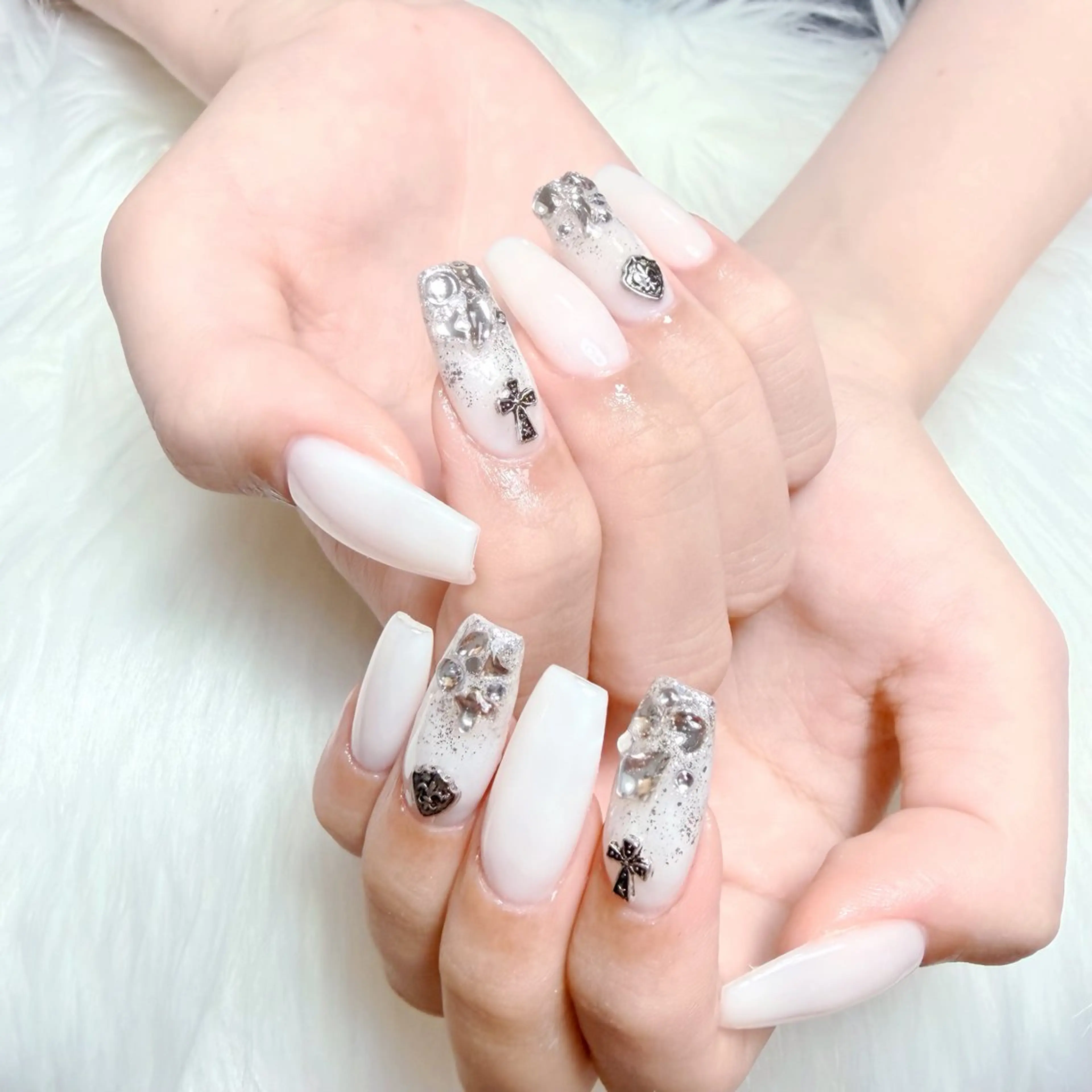 ネイル アートネイル 成人式 ジェルネイル ニュアンスネイル ネイルチップ Kora Nailのネイルデザイン