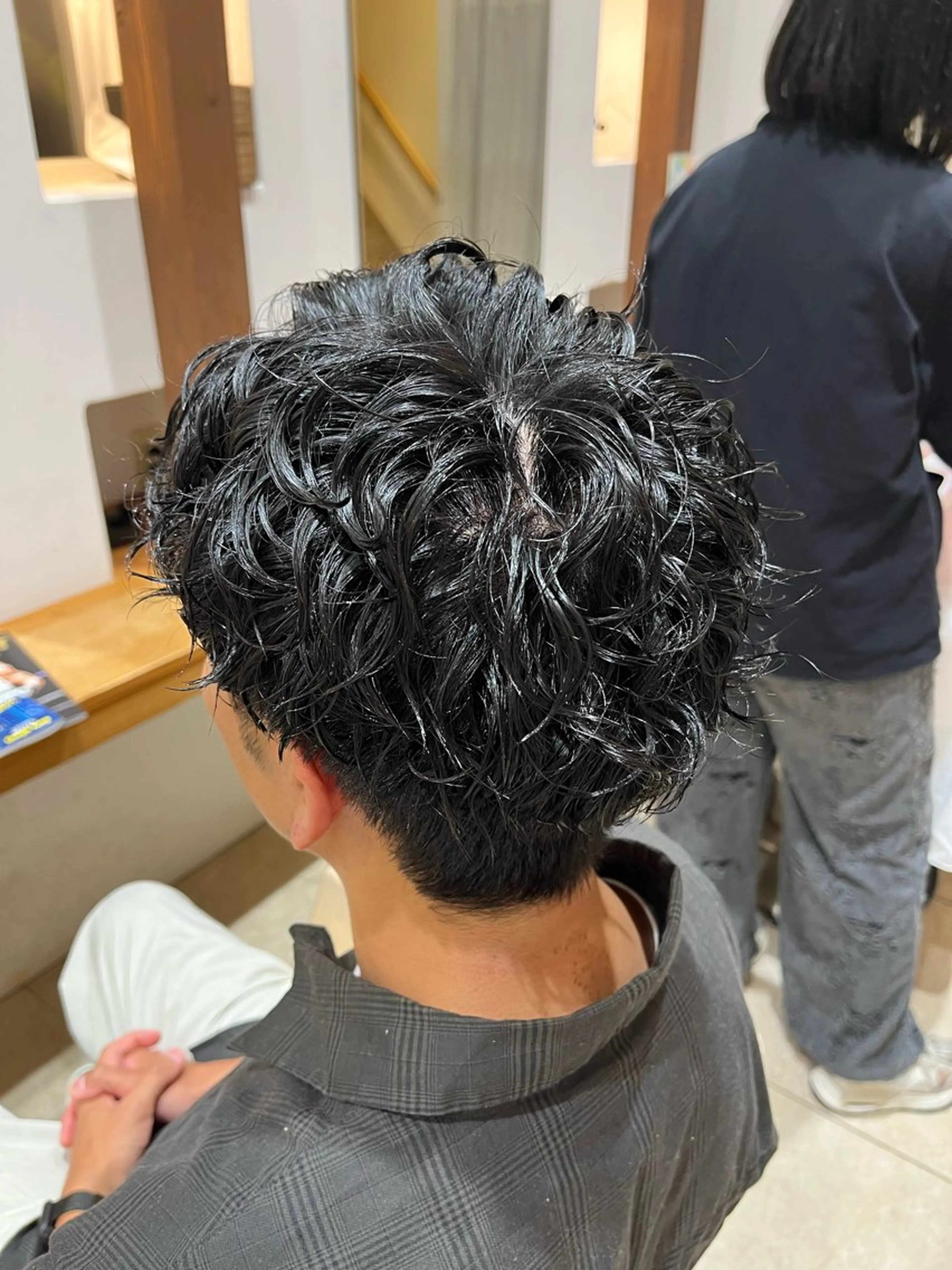 パーマ メンズ 沖元 統弥のヘアスタイル