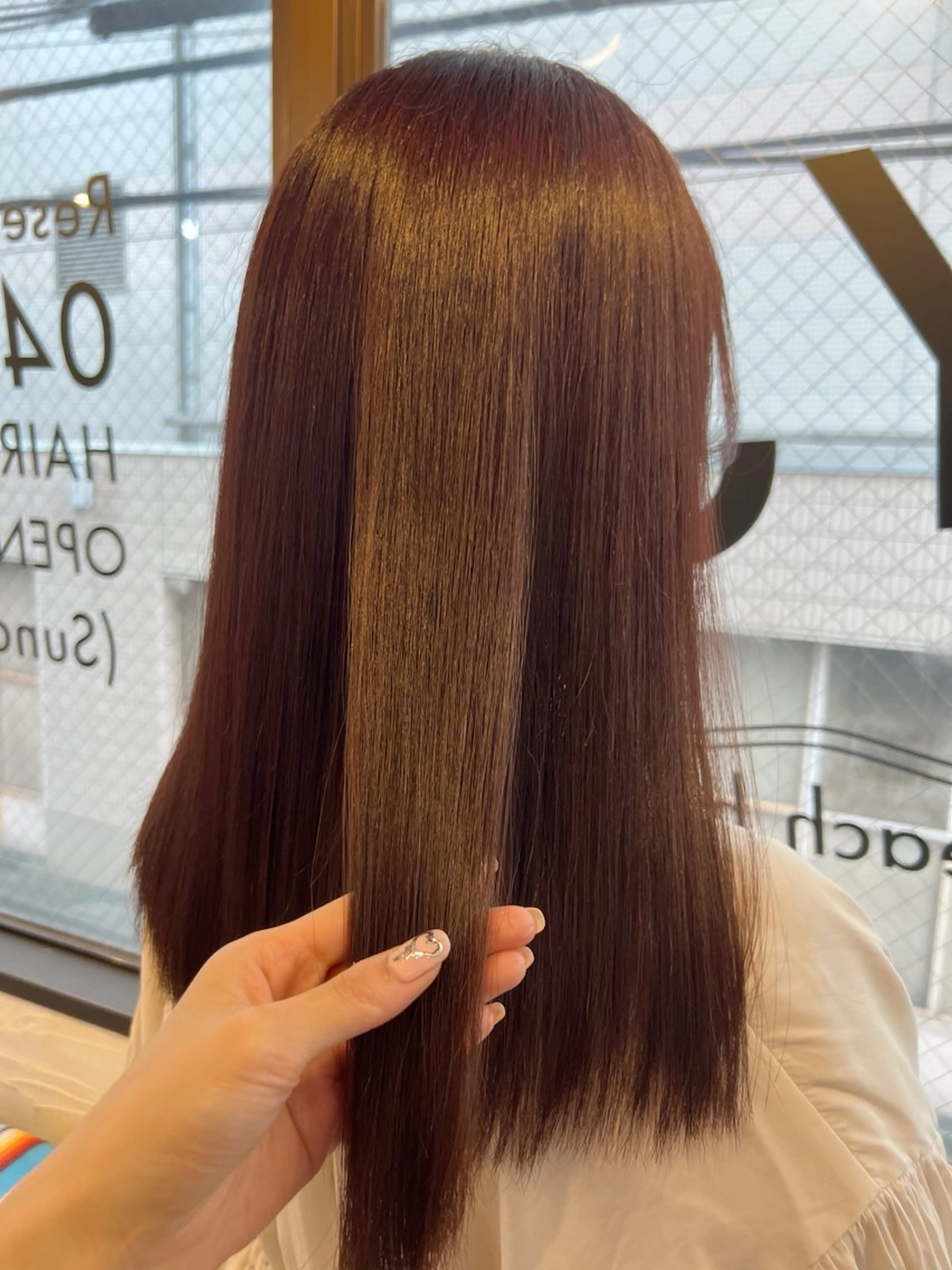 ロング カラー デザインカラー イヤリングカラー ハイライトカラー ボブ 顔周りカット ヘアカラー 縮毛矯正 トリートメント KANA/ボブ/ インナーカラー/艶髪のヘアスタイル