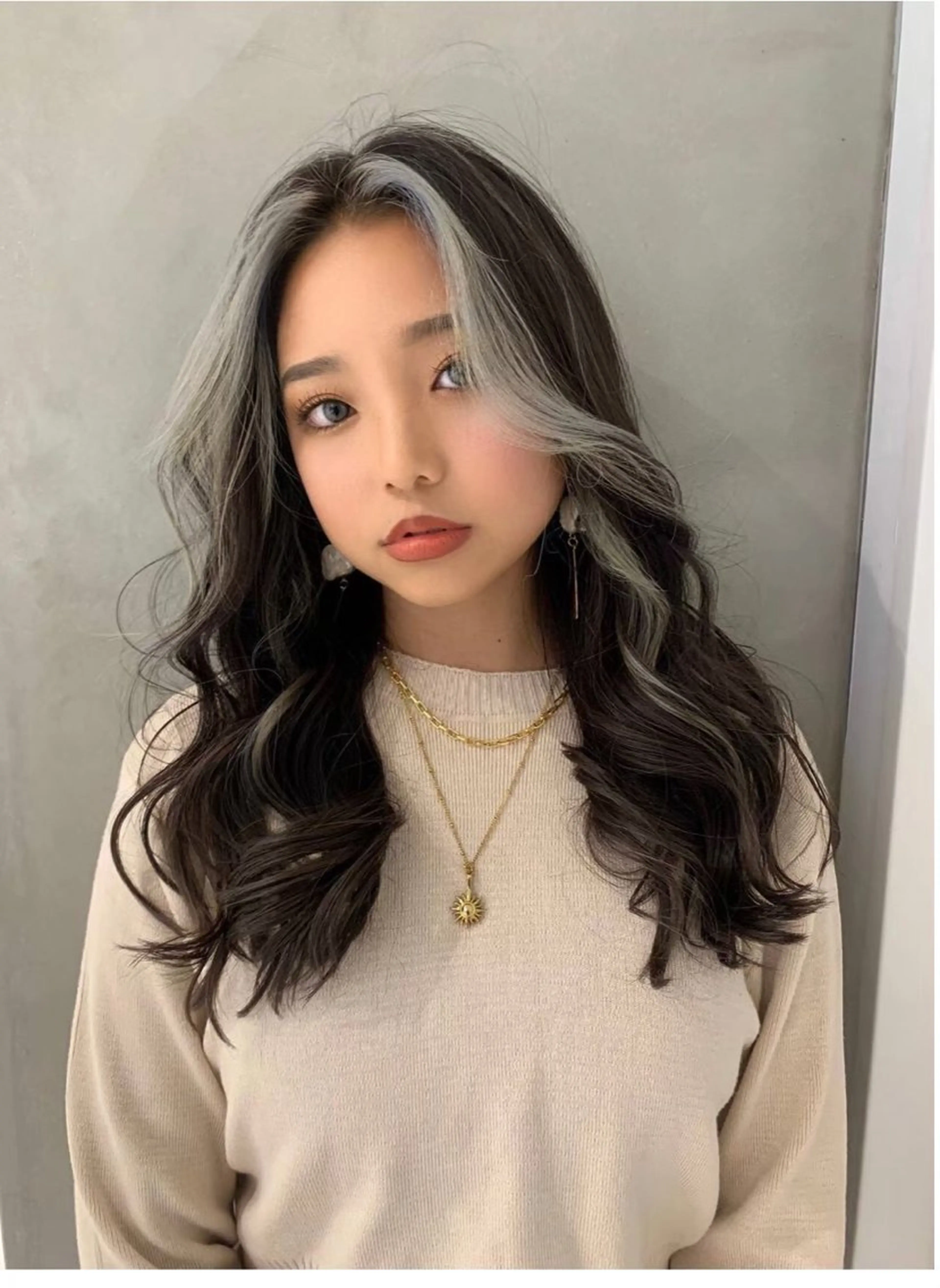 カラー ヘアカラー 丸山 雷世のヘアスタイル