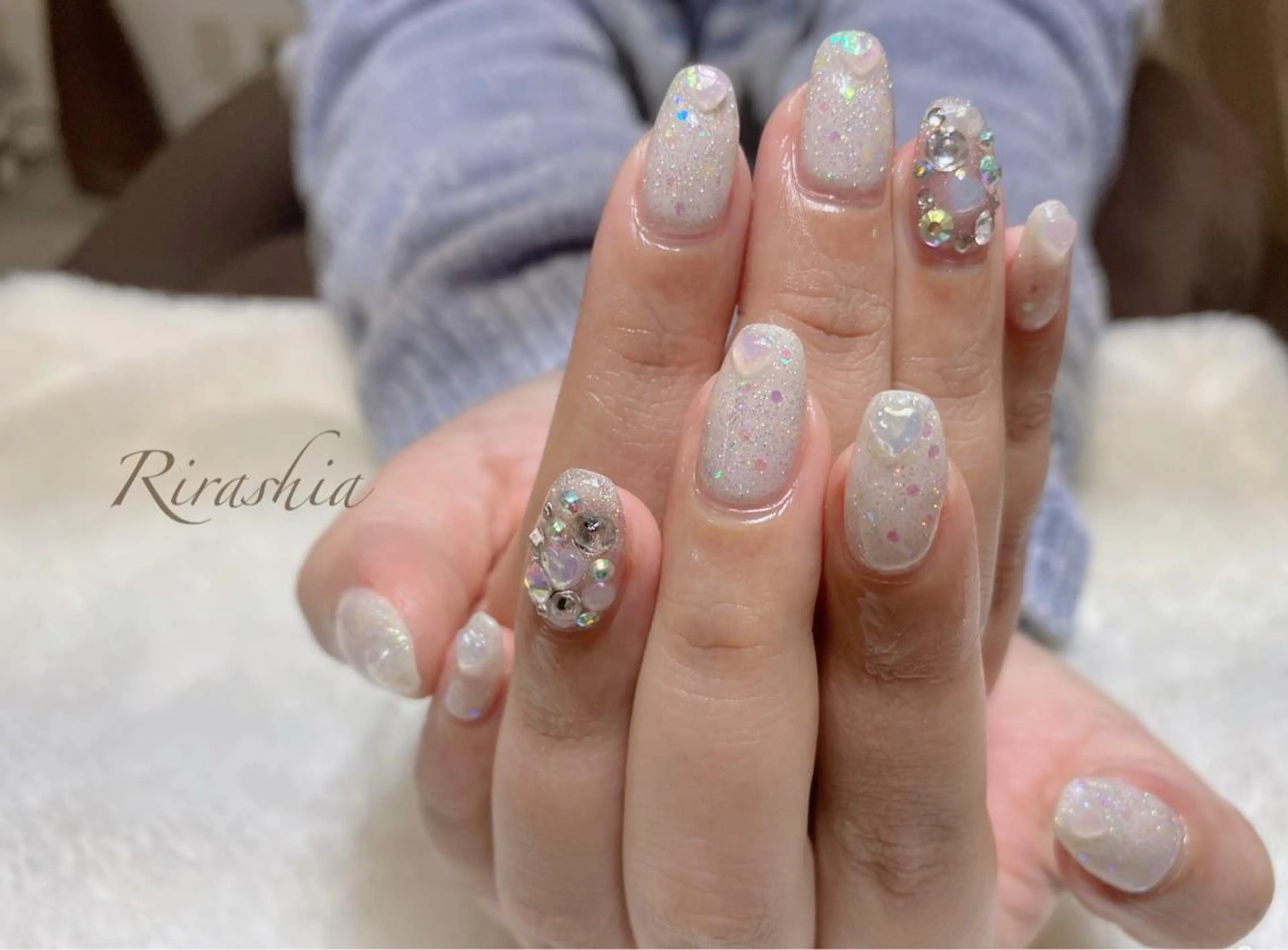 ネイル オーロラネイル ハート ラメ(グリッター) ハンドネイル ハンドケア うる艶♡透明感ネイル Rirashiaのネイルデザイン
