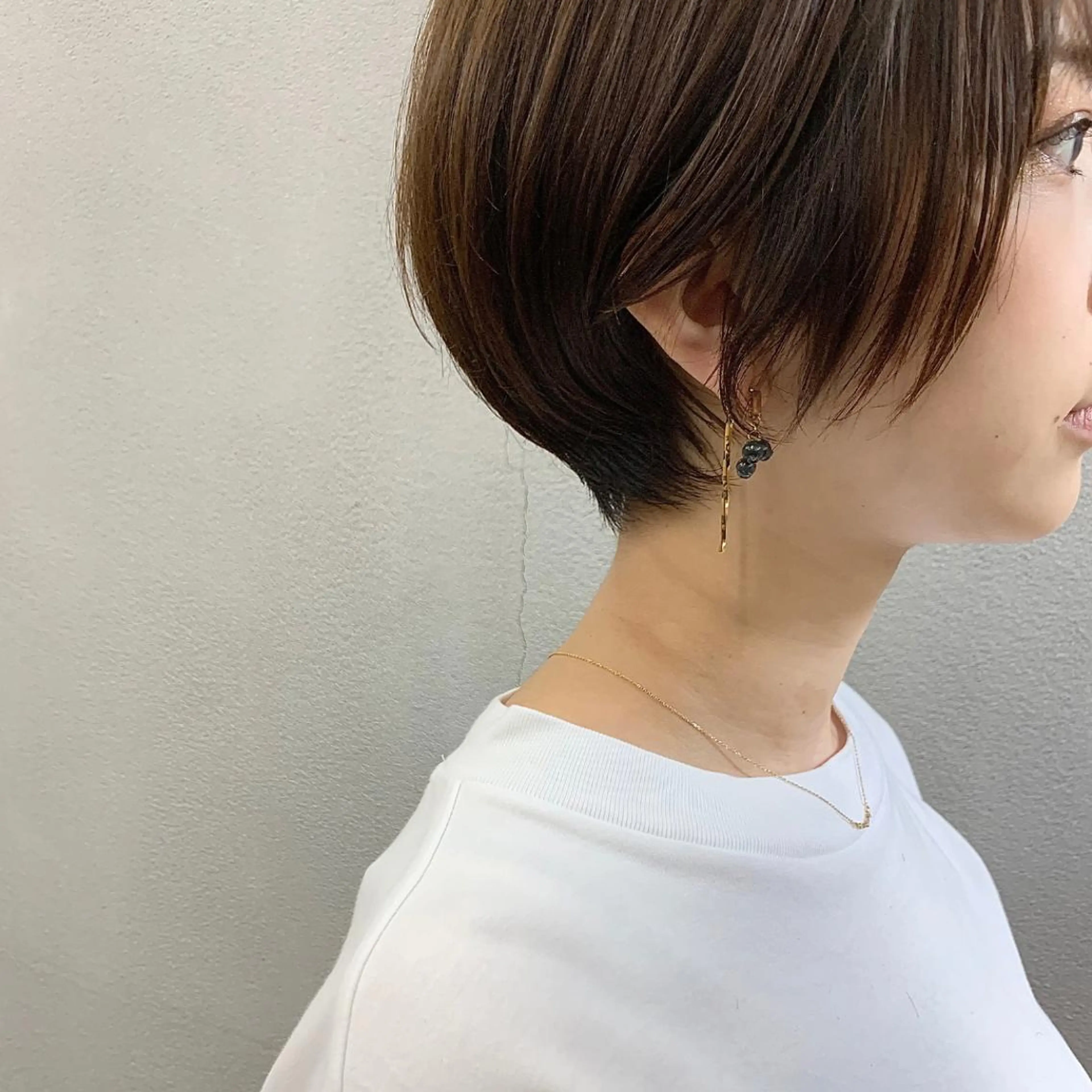 ショート カラー カット ヘアカラー トリートメント お顔まわりカット🌱 emo.村松泉綺のヘアスタイル