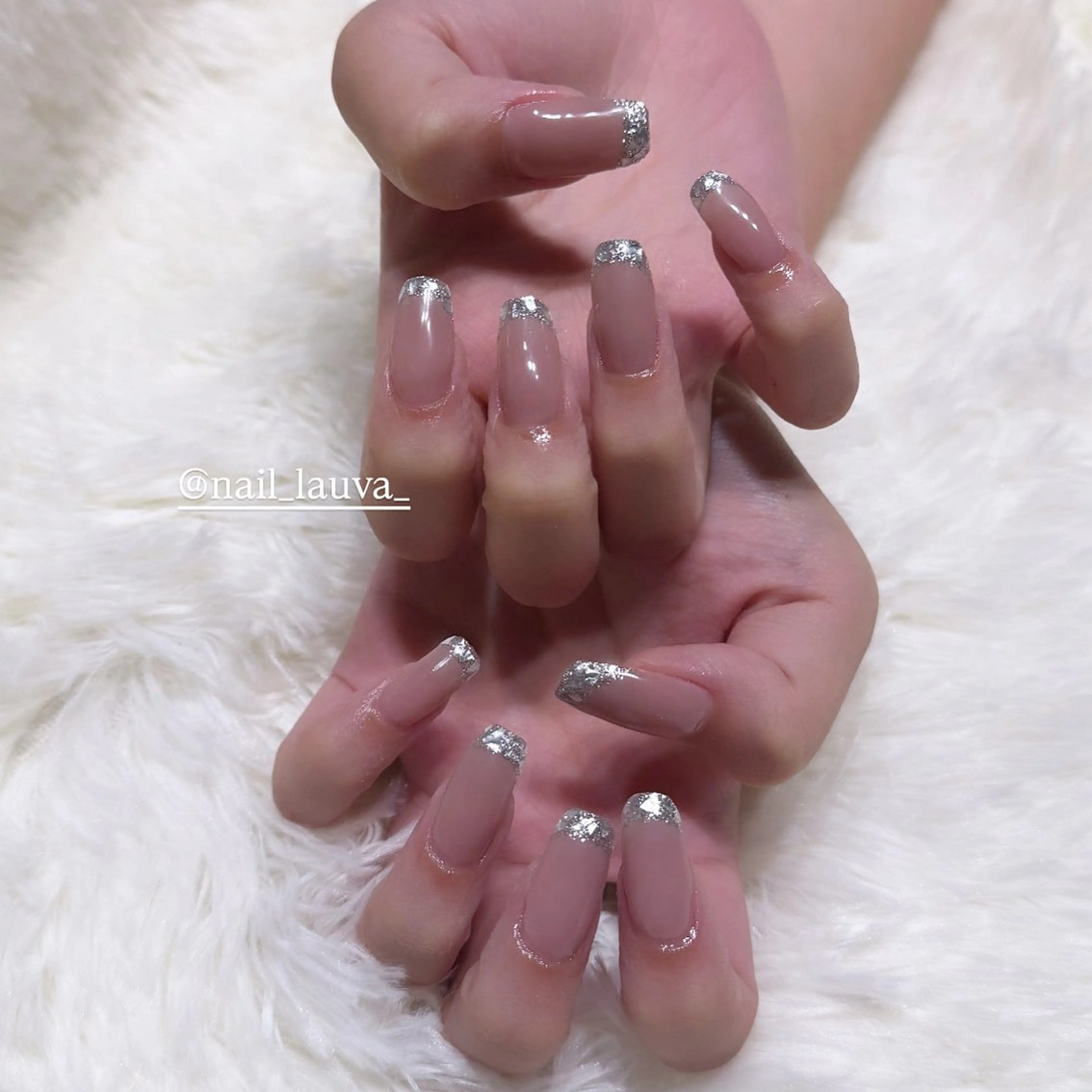 ネイル フレンチネイル ガラスフレンチ lauva所属・nailsalon lauvaのネイルデザイン