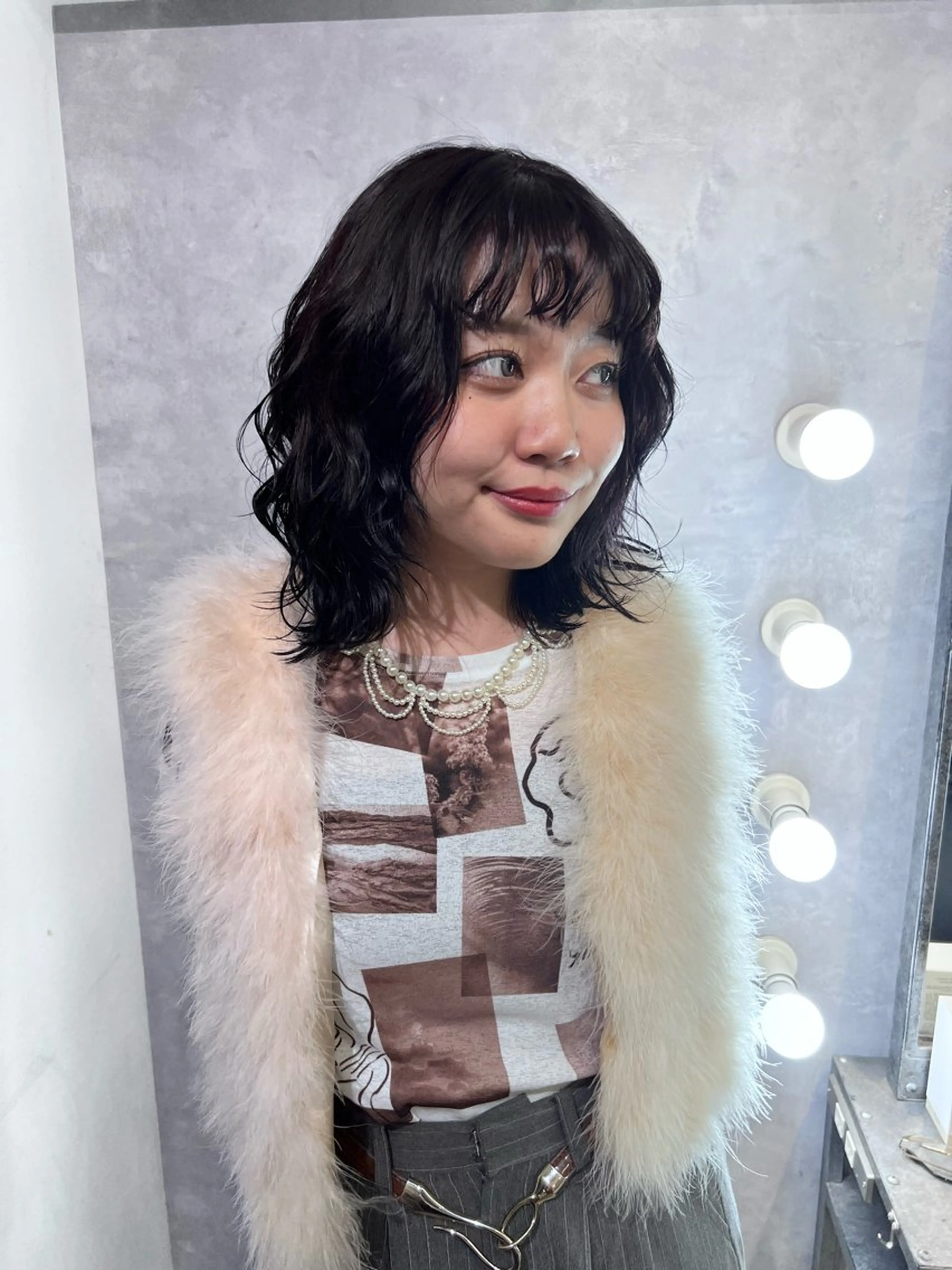 ミディアム カラー ハイトーンカラー カット ヘアカラー TOMONA👑 透明感カラーレイヤーのヘアスタイル