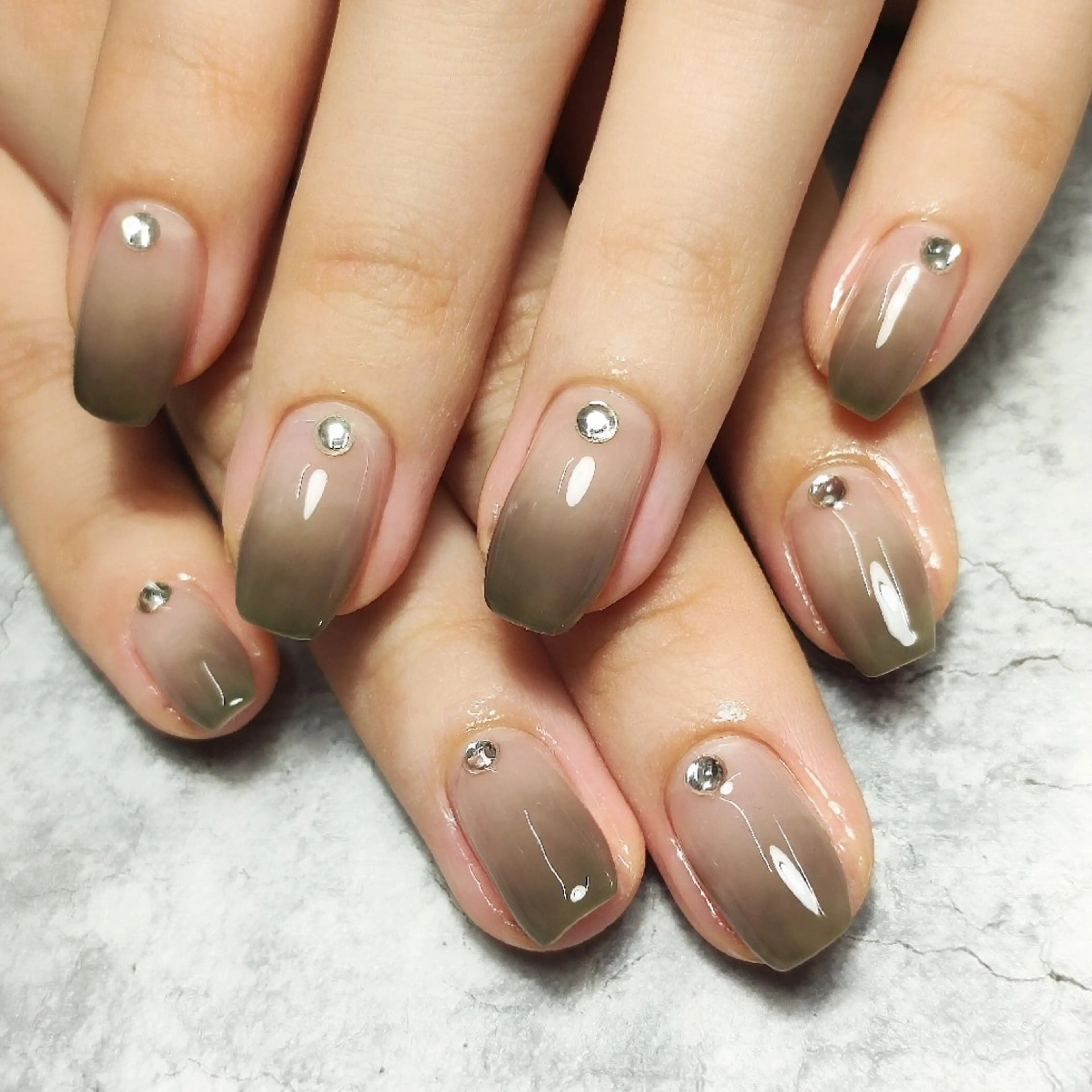ネイル 持ち込み ハンドネイル 個人サロン saltnailのネイルデザイン