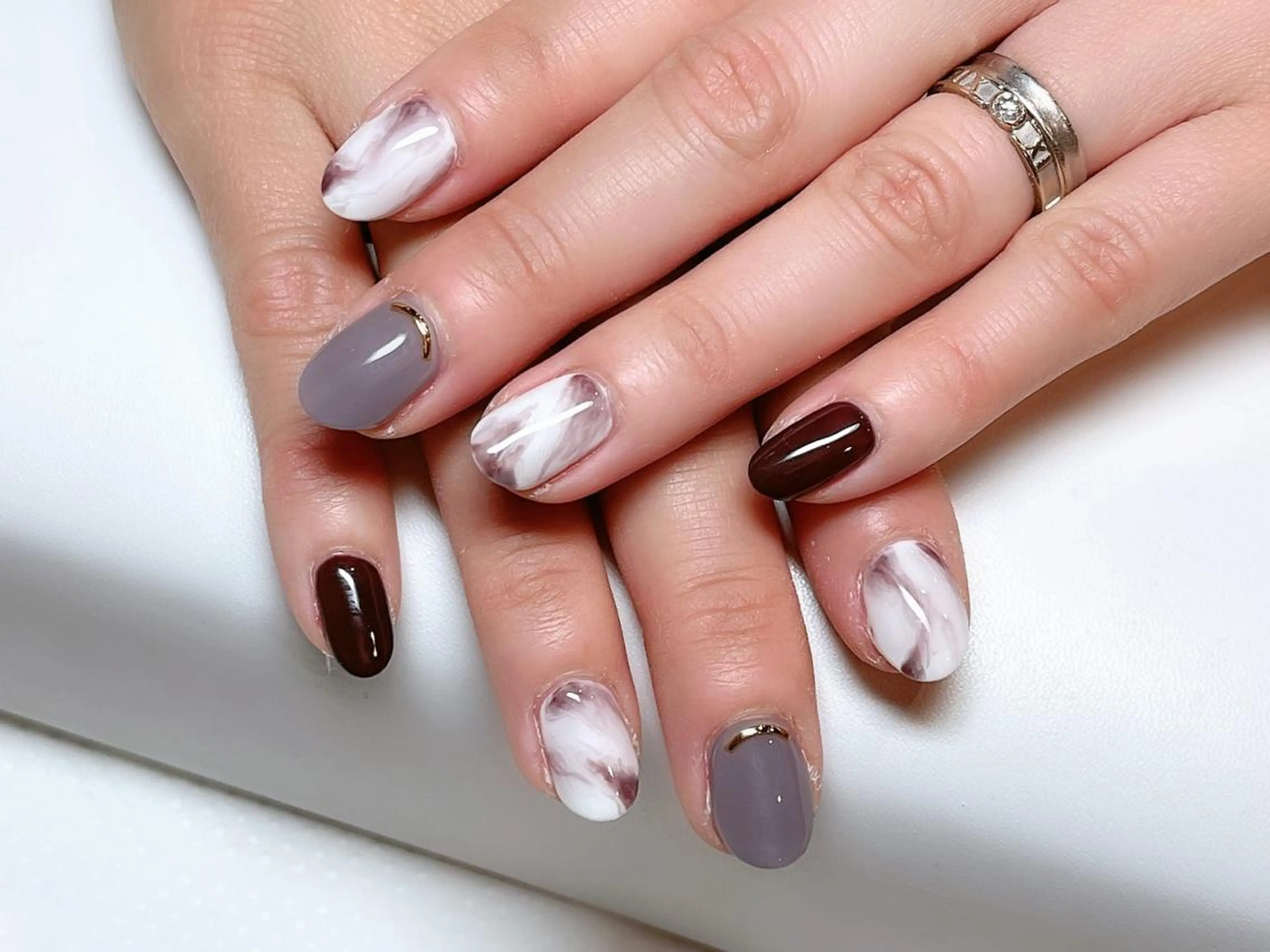 ネイル ニュアンスネイル ピンク ハンドネイル Protea ❁⃘*.ﾟ清家 美穂のネイルデザイン