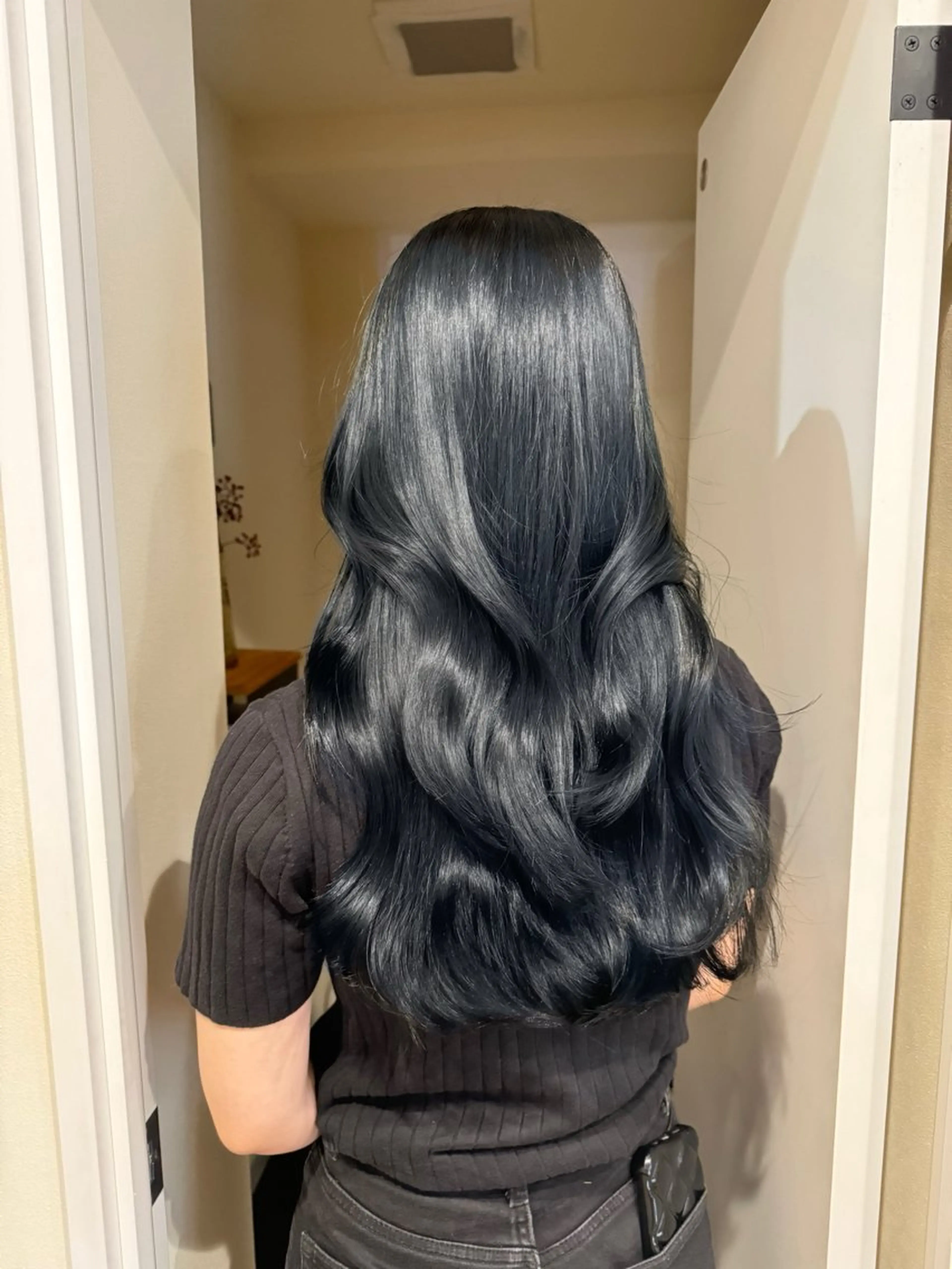 ロング カラー ヘアアレンジ ブルーカラー ネイビーカラー minilu  by   LuLuca所属・高谷 凜のヘアスタイル