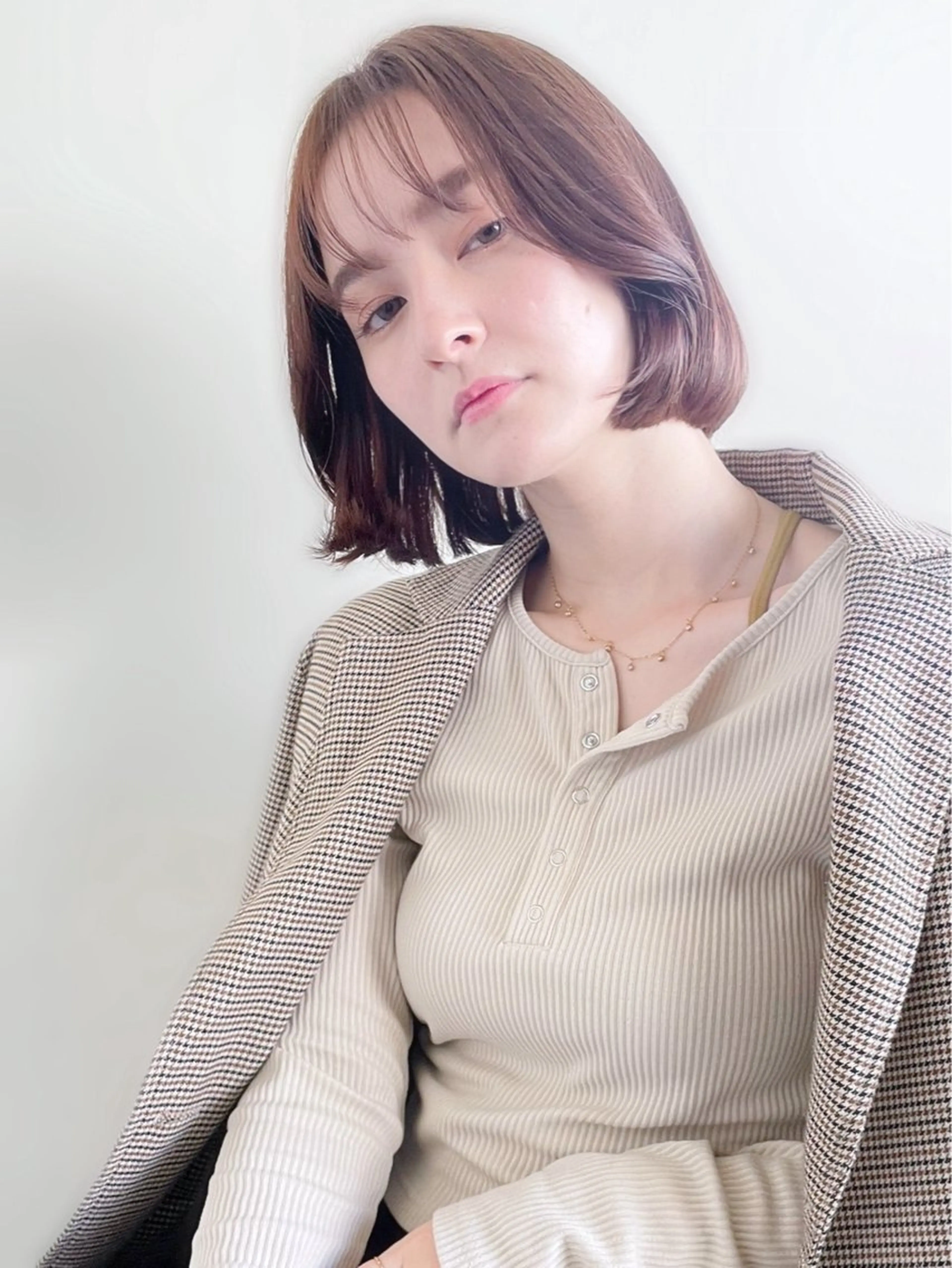 ミディアム La Bless 大阪梅田所属・梅田 ミディアム ショートYUKINOのヘアスタイル