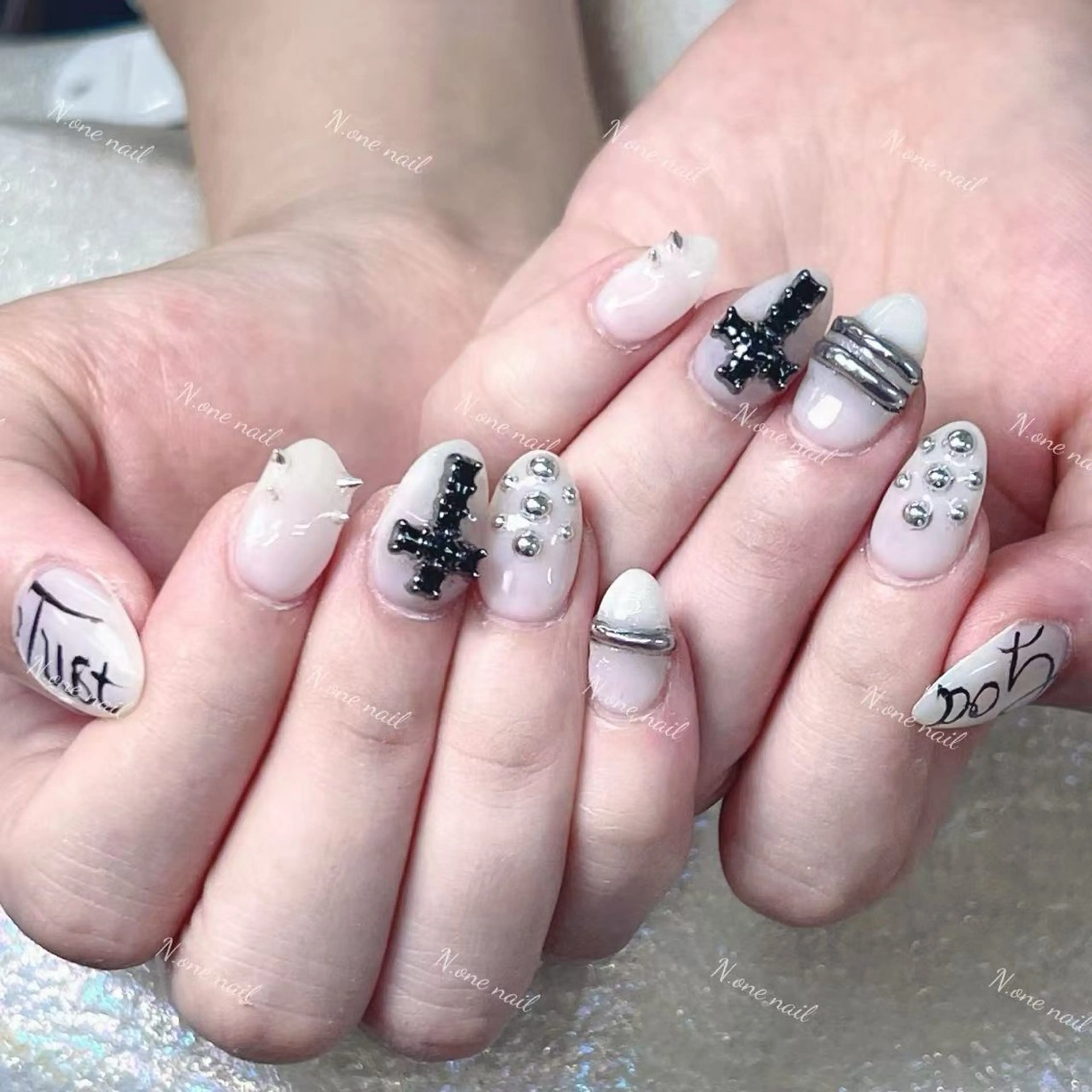 ネイル N.one 🎀ユイ🎀のネイルデザイン