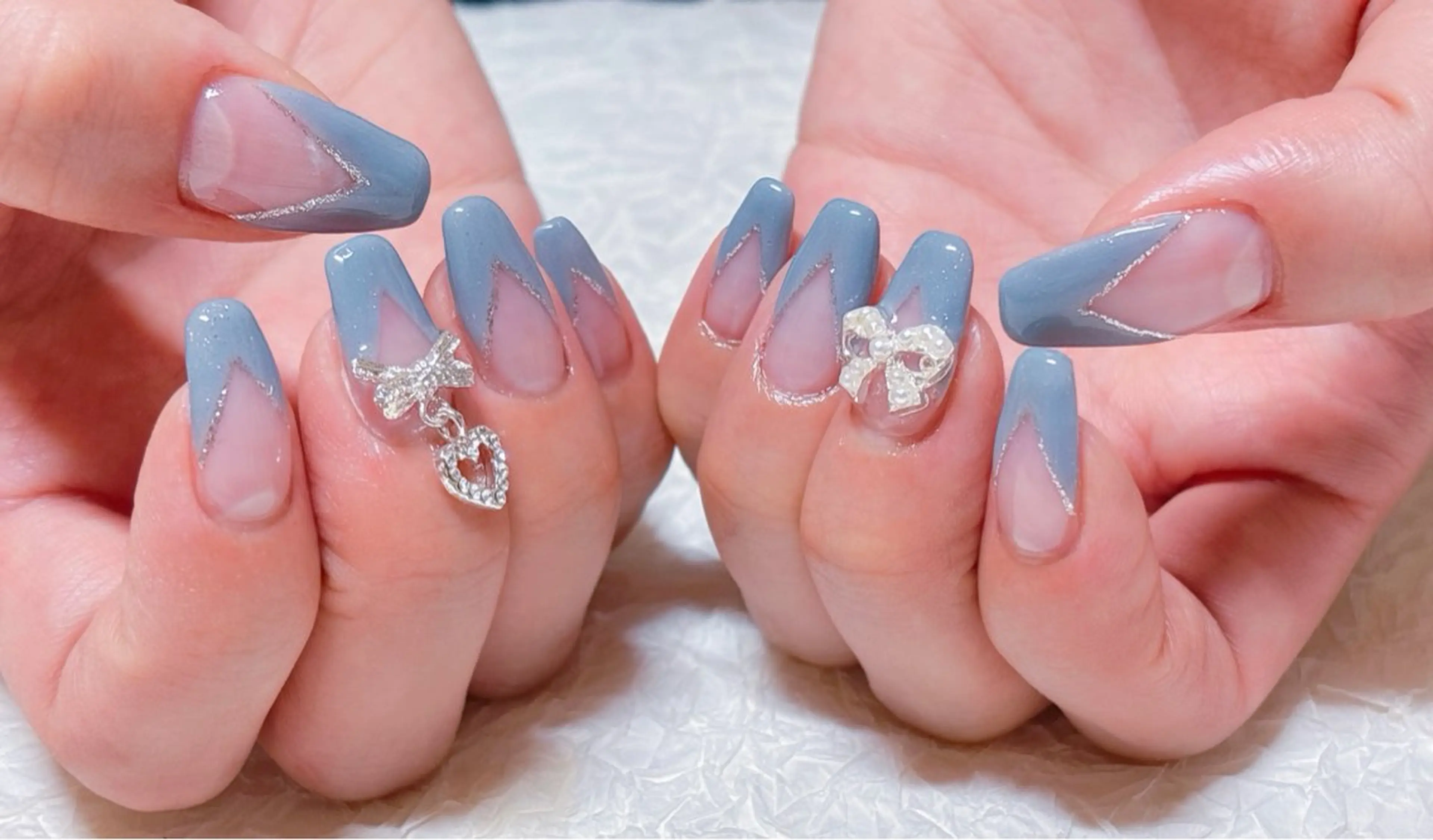 ネイル アートネイル オーロラネイル チークネイル フラッシュネイル フットネイル ハンドネイル ゆ か_Nails💫のネイルデザイン