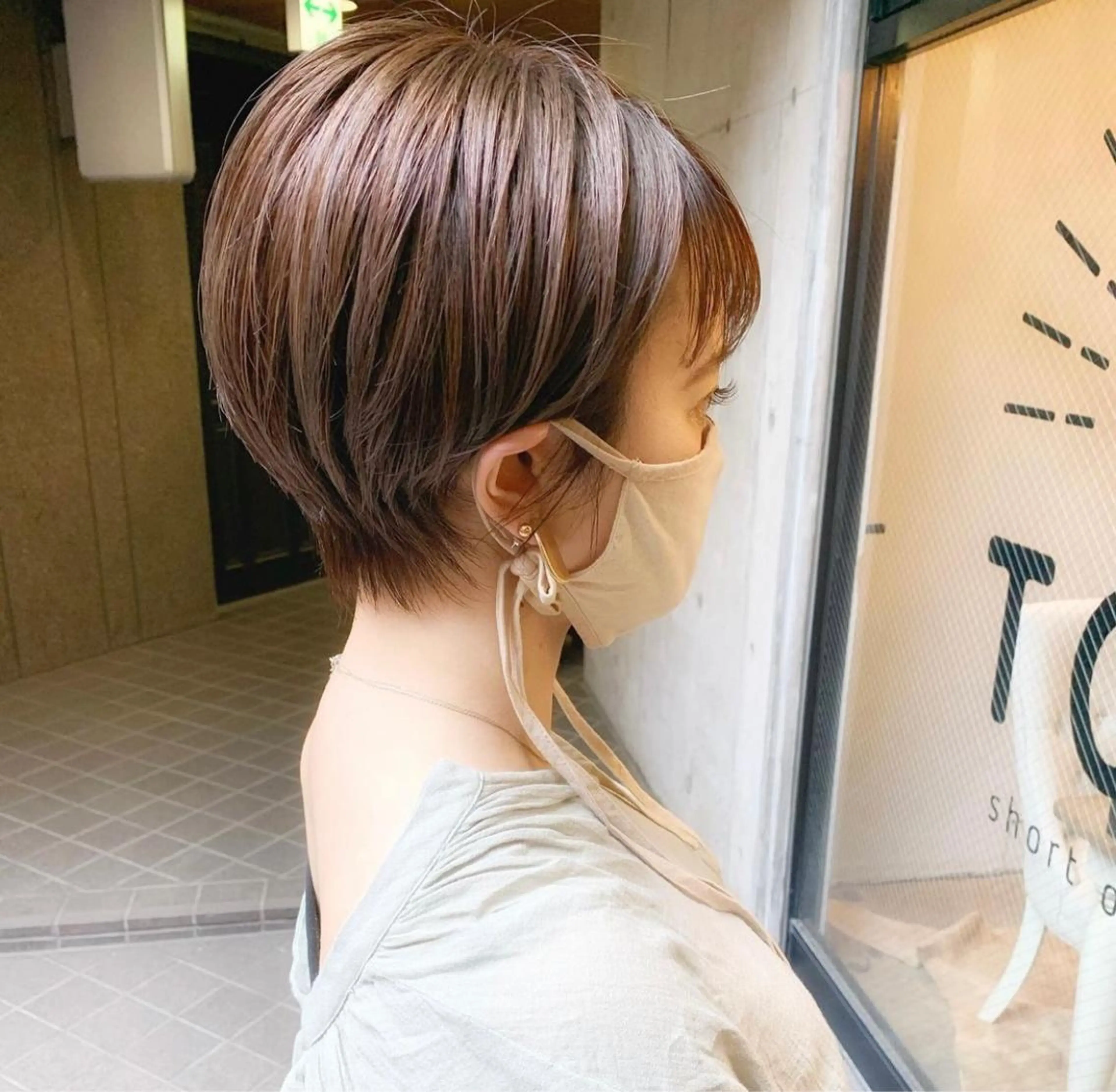 カラー ブリーチ 透明感カラー イルミナカラー ブリーチなしカラー short only salon  TOSS所属・山下 芽のヘアスタイル