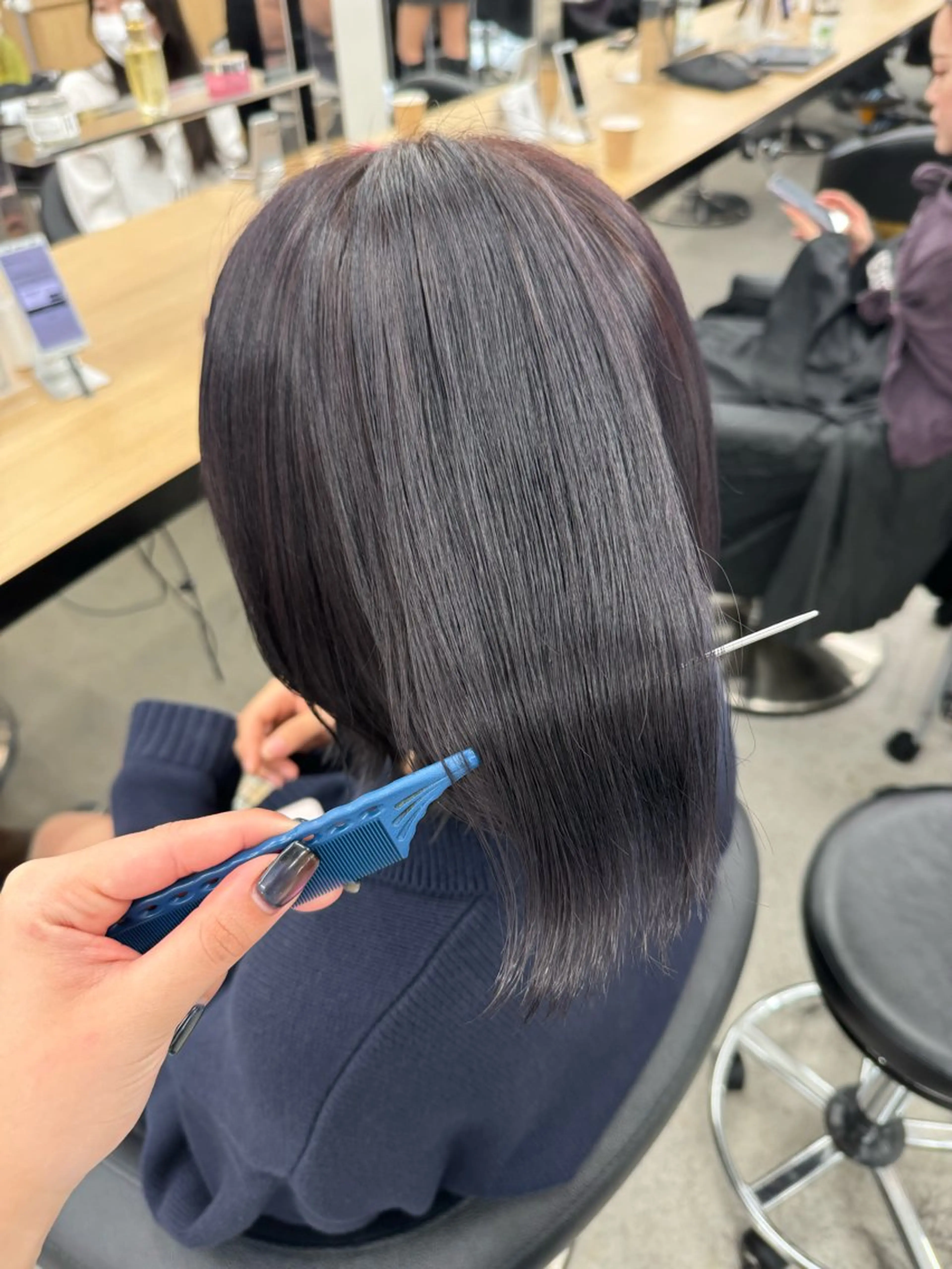 ミディアム カラー カット ヘアカラー トリートメント 暗髪🩶ラベンダー/ ブルー/ユウナ🤍のヘアスタイル