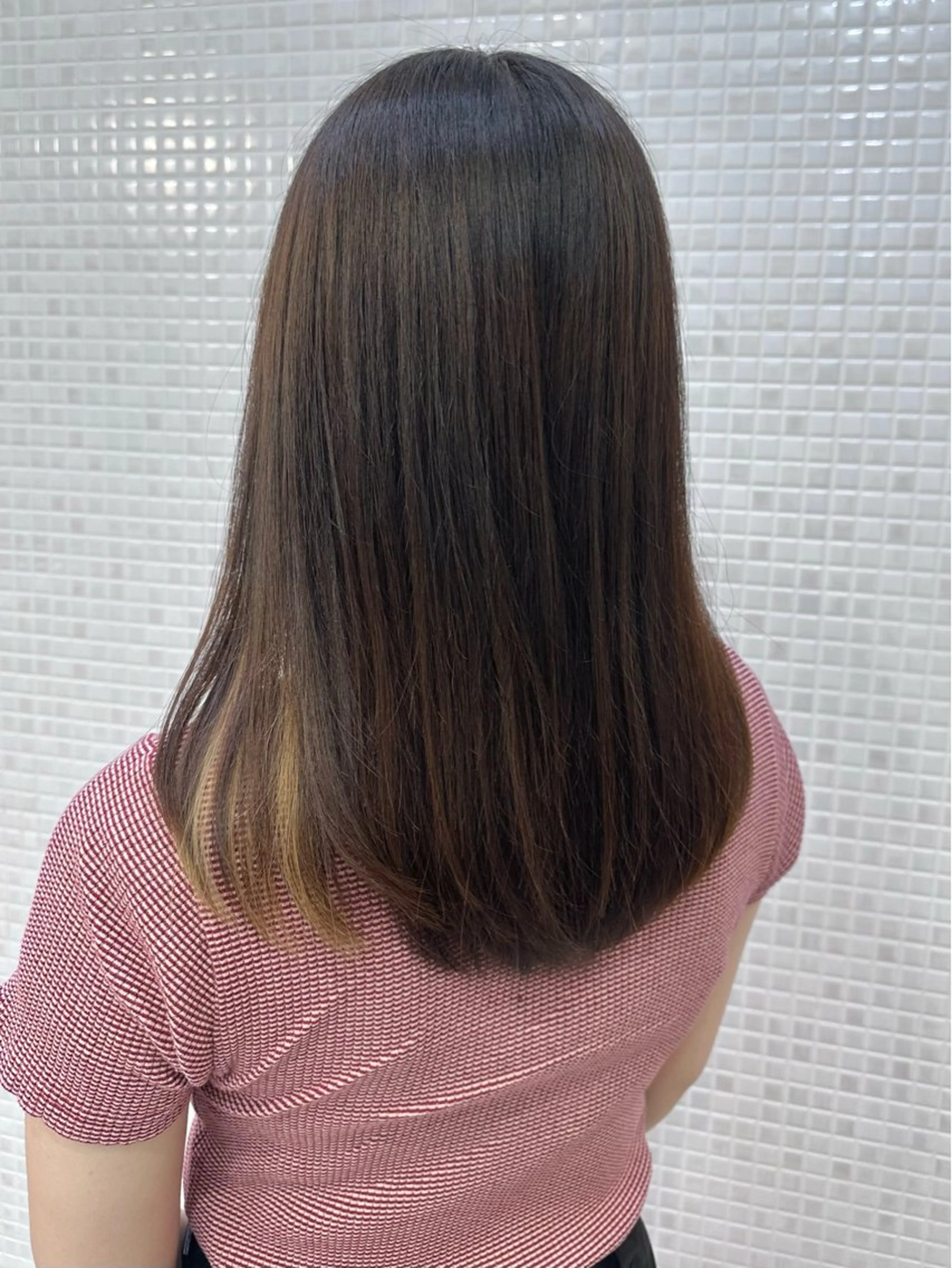 ロング カラー ベージュカラー イヤリングカラー カット ヘアカラー 【髪質改善】韓国ヘア 🌷miku🌷のヘアスタイル