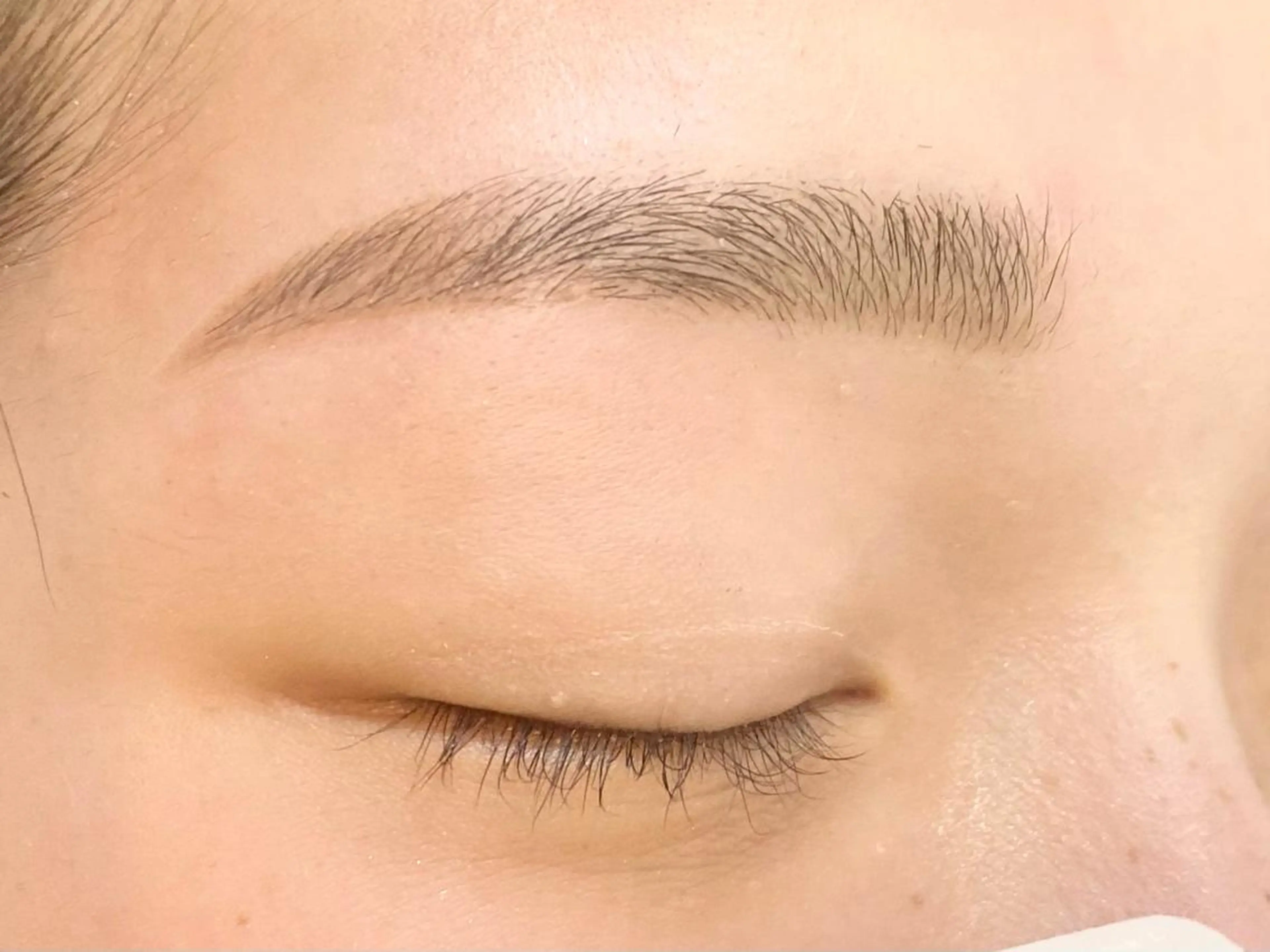 アイブロウ ワックス脱毛 oreo salon Chisatoのマツエク・マツパデザイン