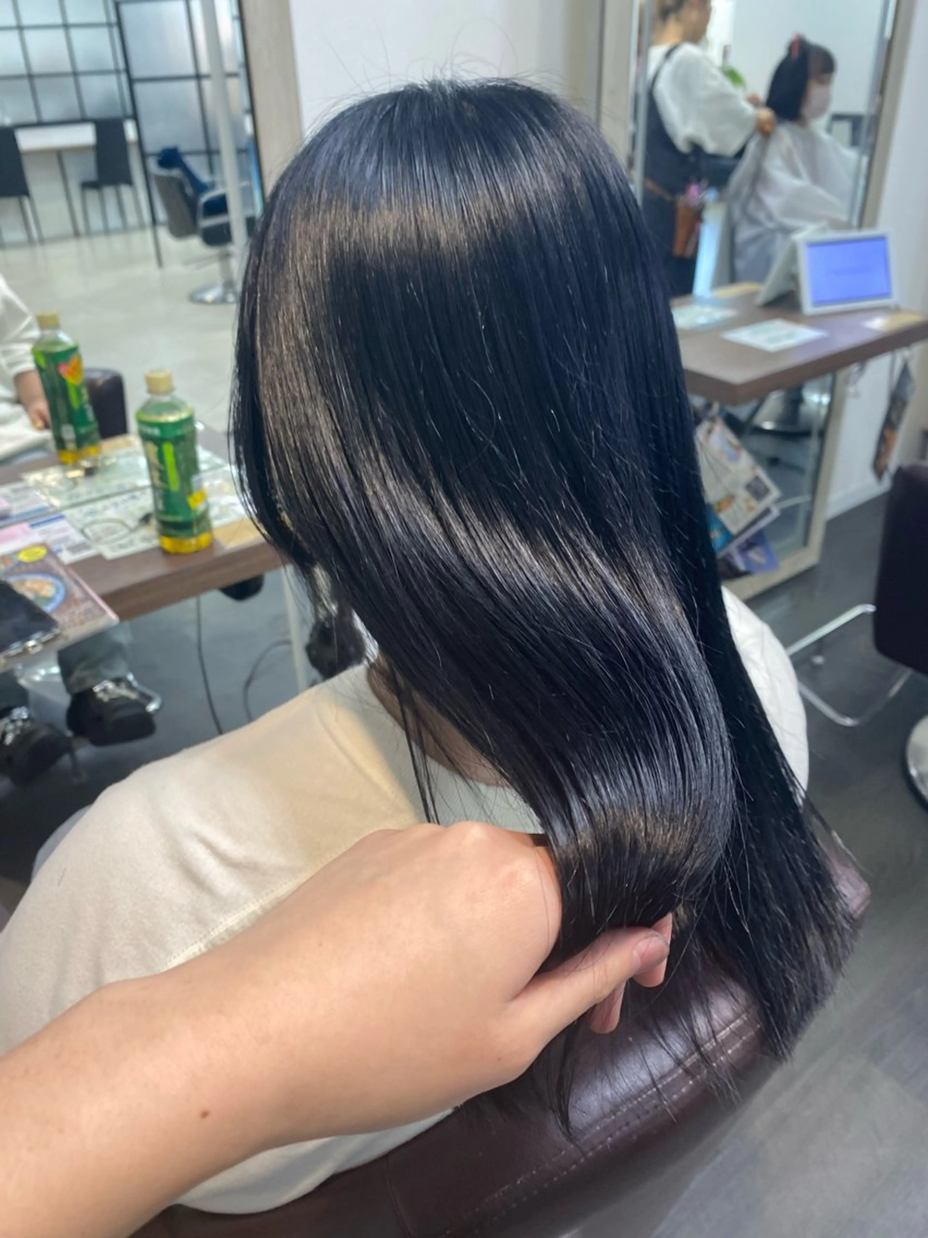 ロング ヘアカラー 月野涼風 /レイヤーカットのヘアスタイル