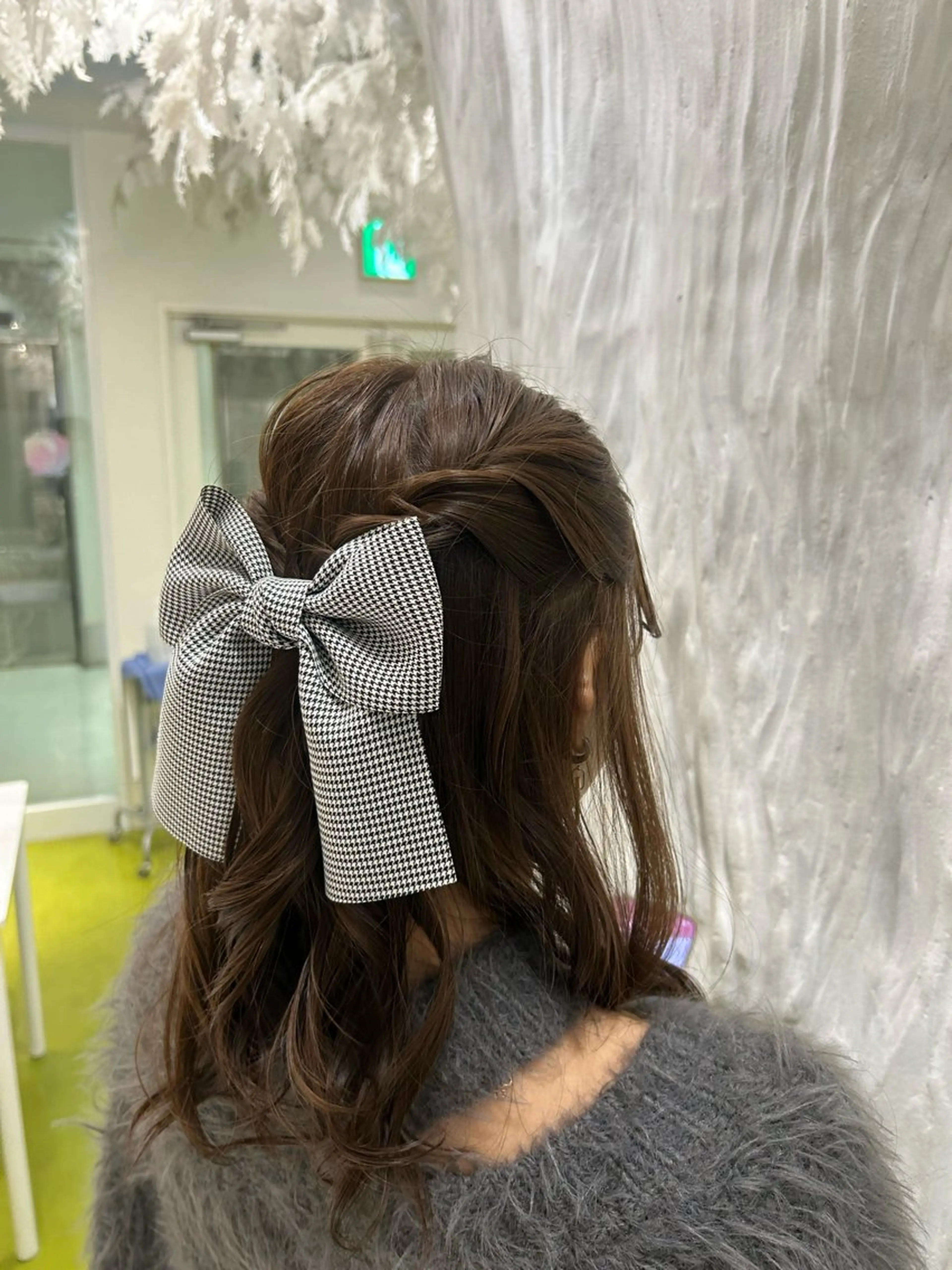 ミディアム 吉田 佳央のヘアスタイル