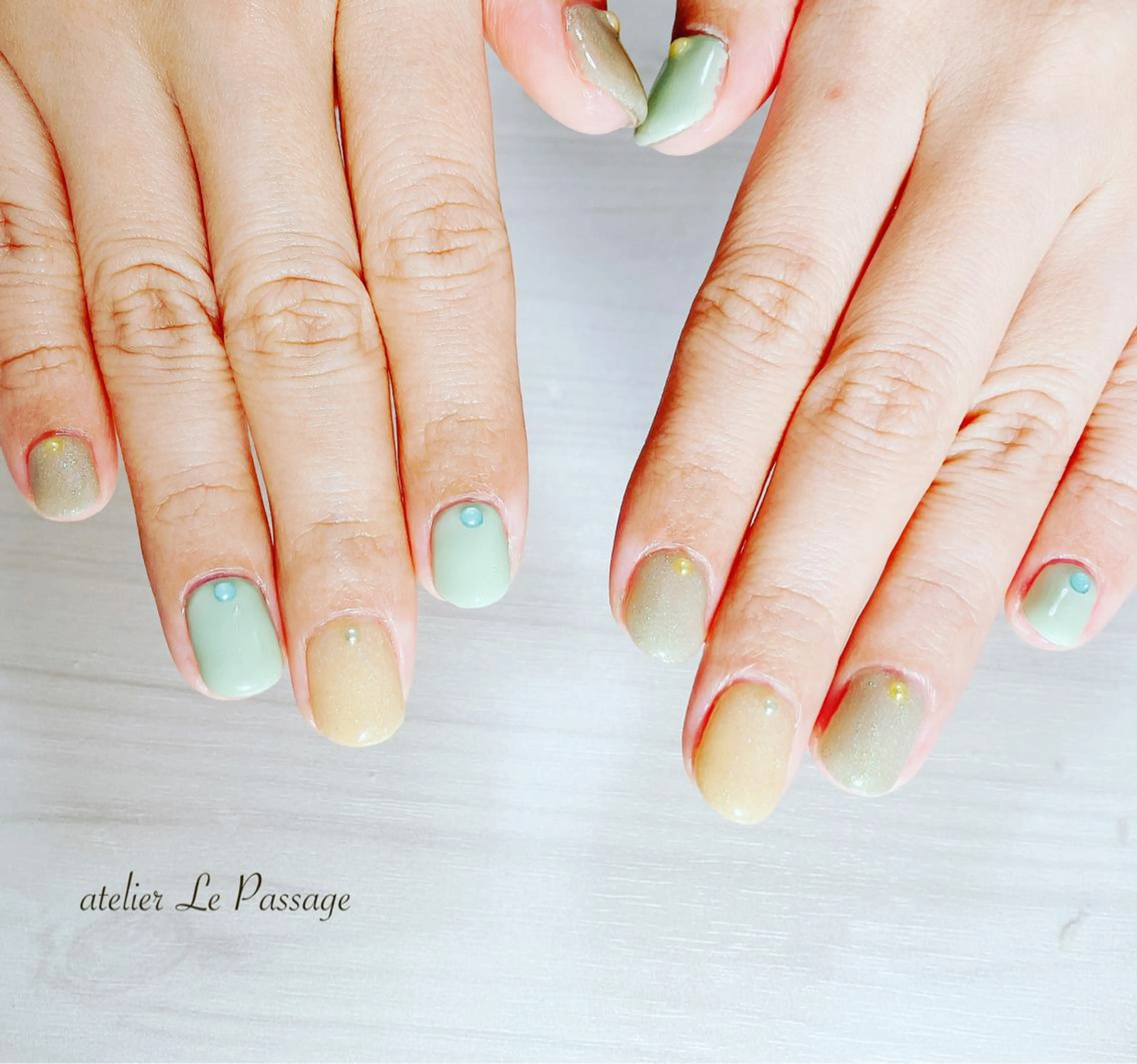 ネイル ジェルネイル ニュアンスネイル ワンカラーネイル パラジェル 春ネイル Atelier Le Passage所属・h nakatsukaのネイルデザイン
