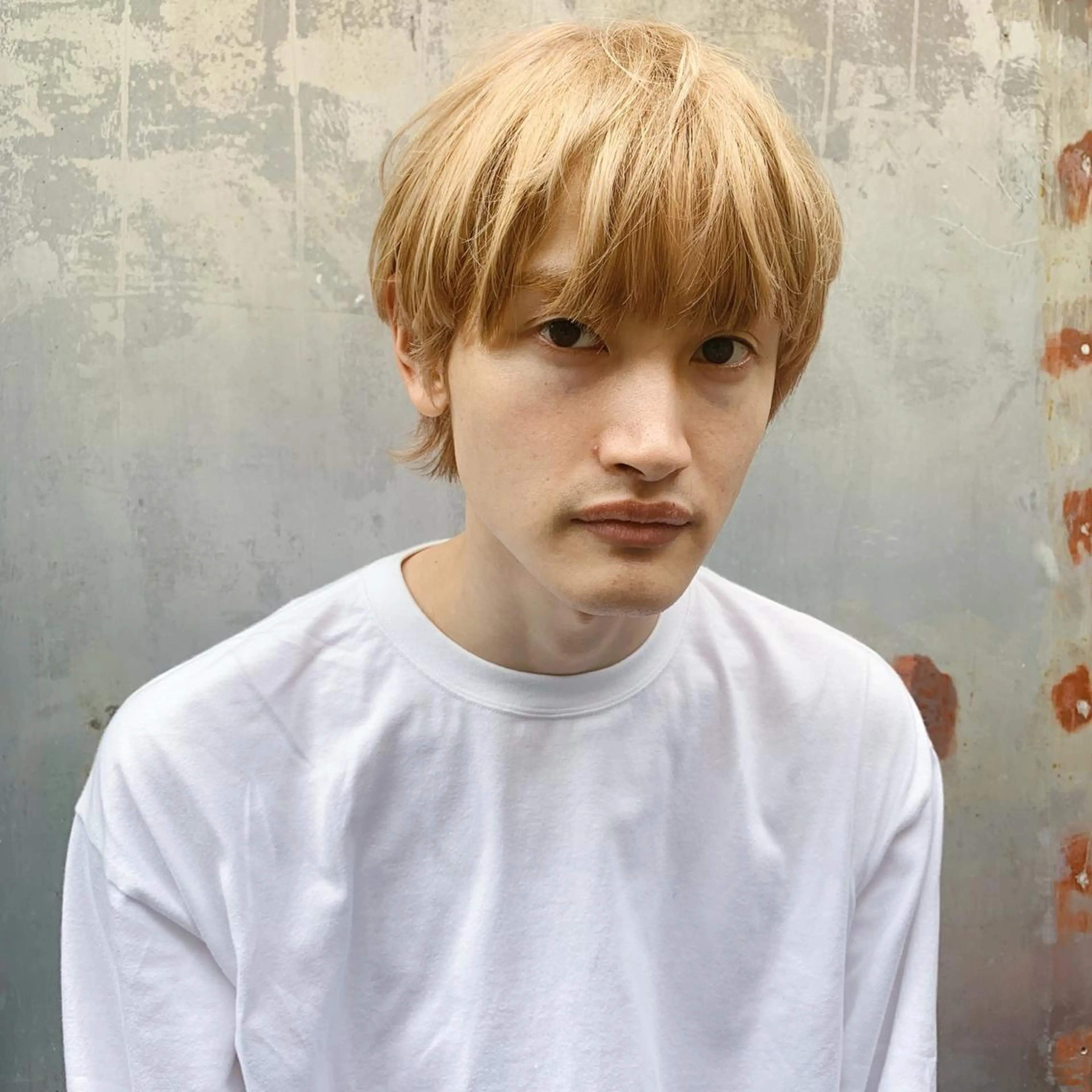 ショート カラー メンズ マッシュ ブロンド カット ヘアカラー トリートメント ヘアセット ブリーチカラーNo. 1🌈 RYOGAのヘアスタイル
