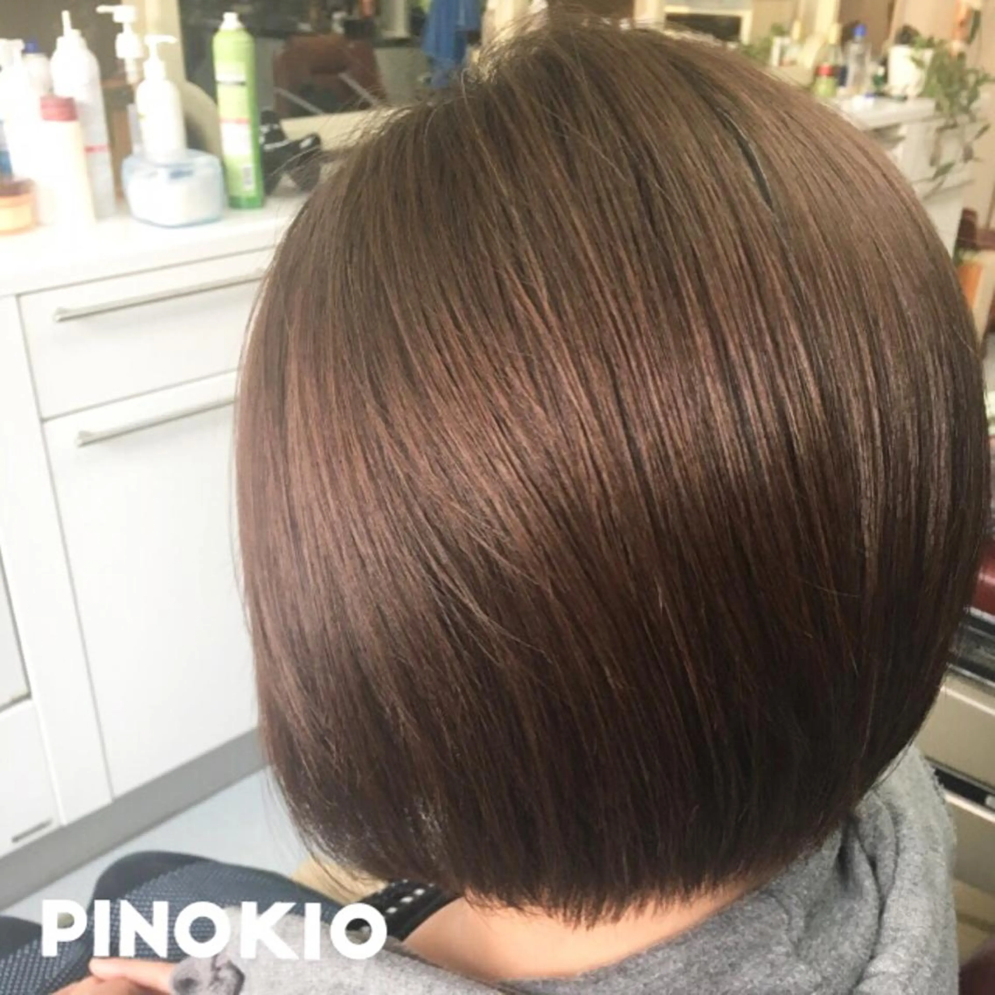 ショート 前下がりボブ ボブ カット ヘアカラー ストウ ナナエのヘアスタイル