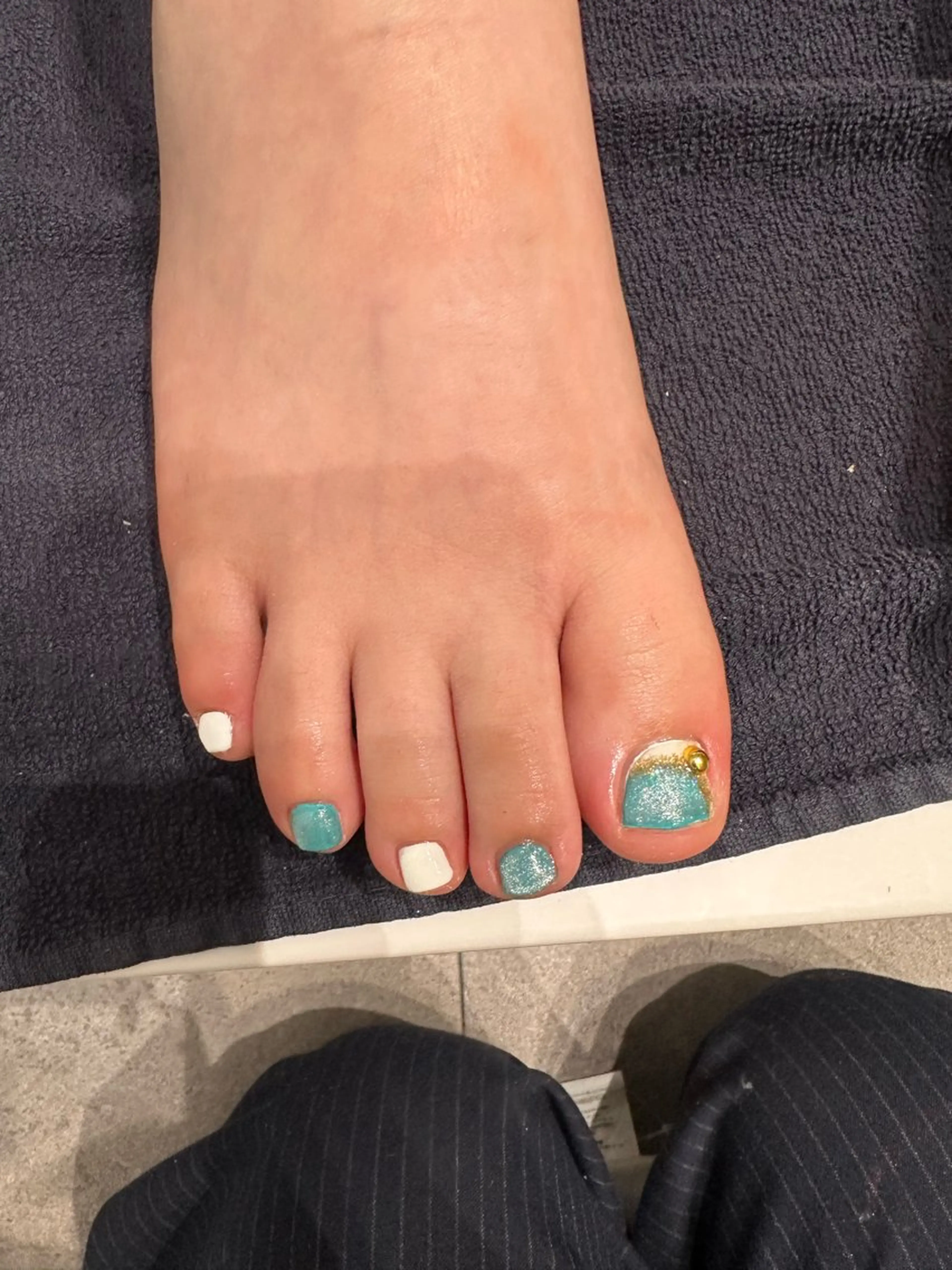 🏖️夏前に‼️🍉🌻フットネイルで足元まで可愛くしませんか？🩷🫧の写真