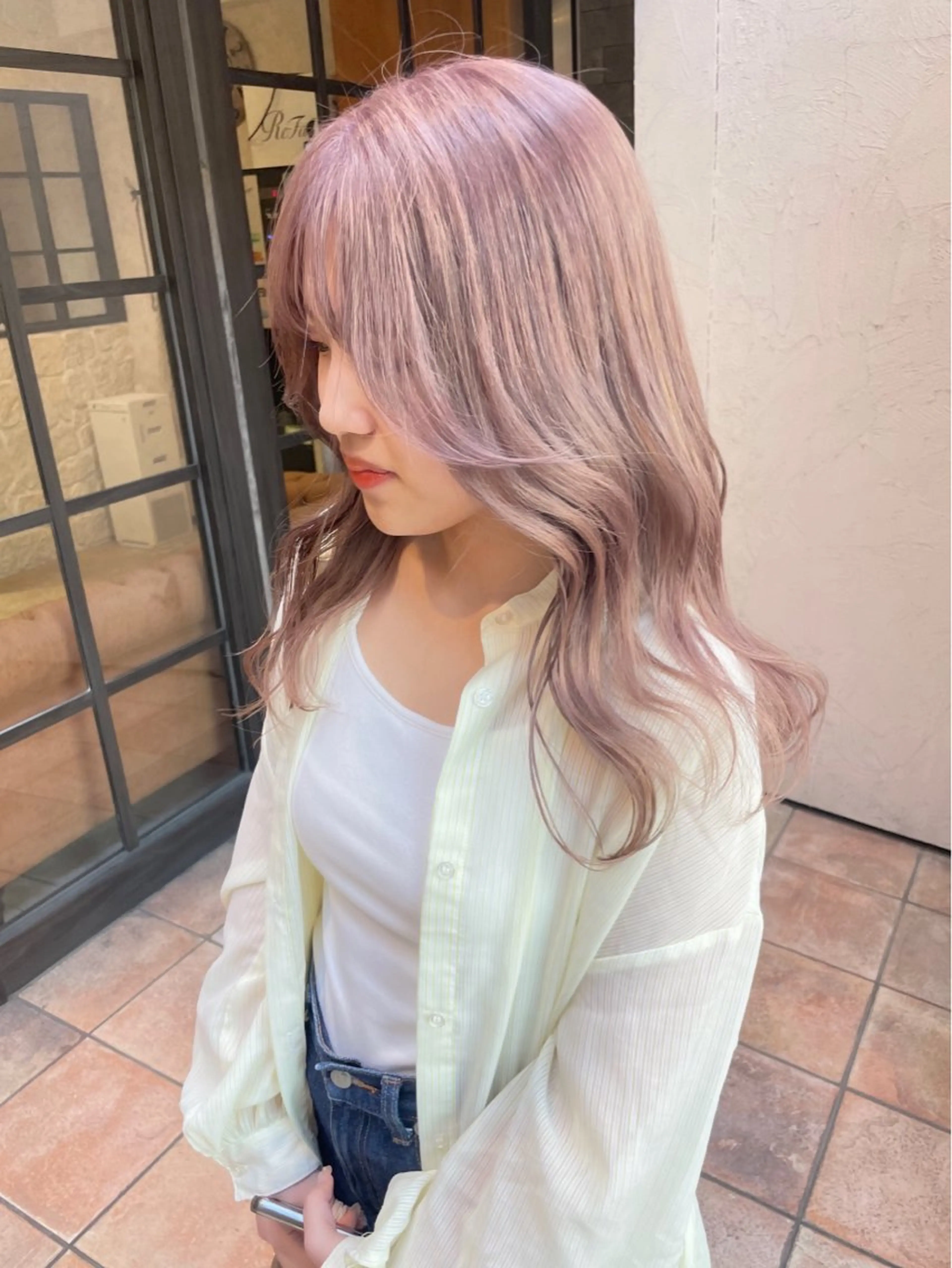 ミディアム 𝐌𝐨𝐞/透明感 暖色ボブ🤍のヘアスタイル