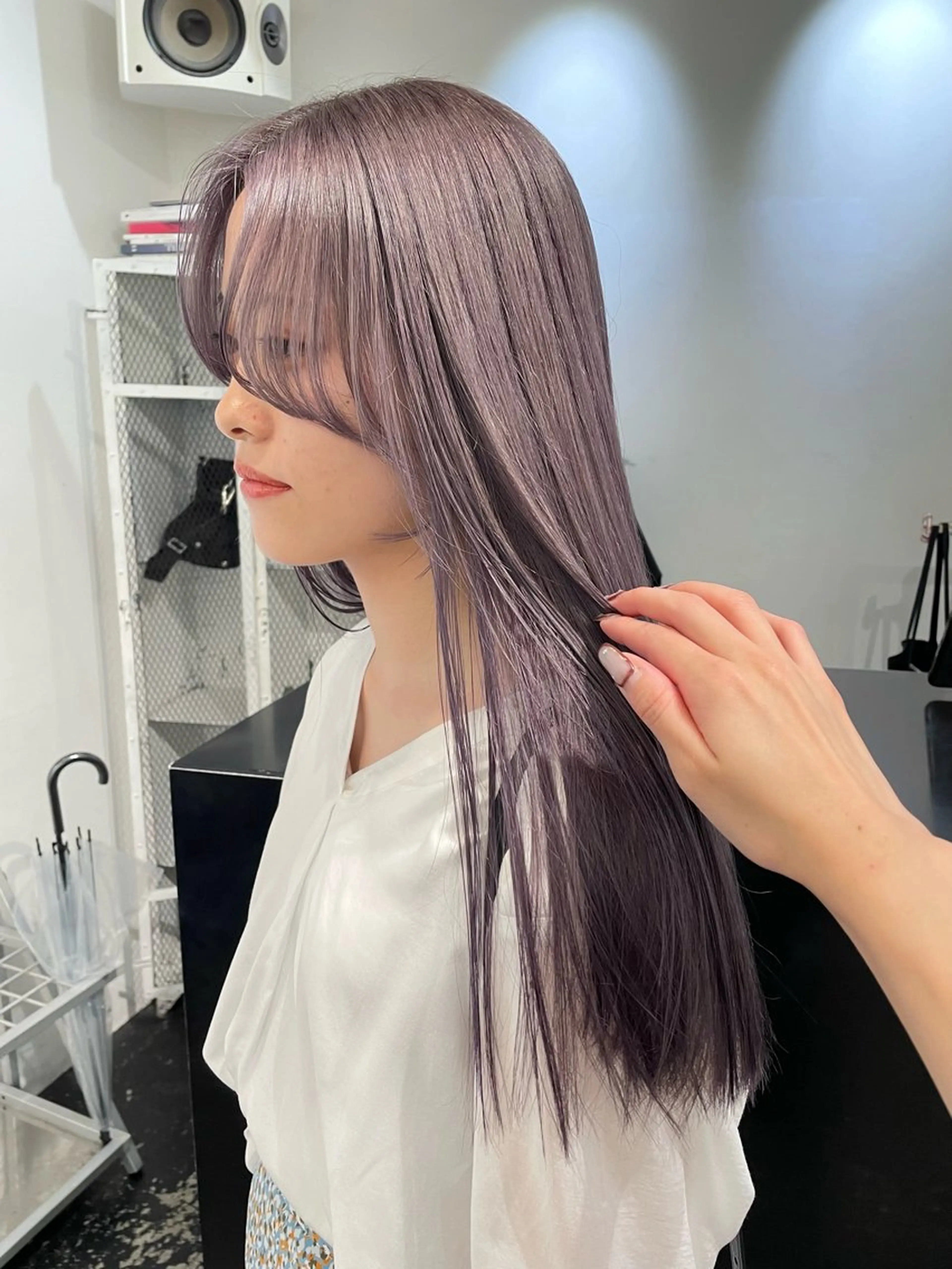 ロング カラー ヘアアレンジ ブリーチ ラベンダーカラー ラベンダーグレー カット ヘアカラー トリートメント 💗艶髪ハイトー ンAYAKA💗のヘアスタイル