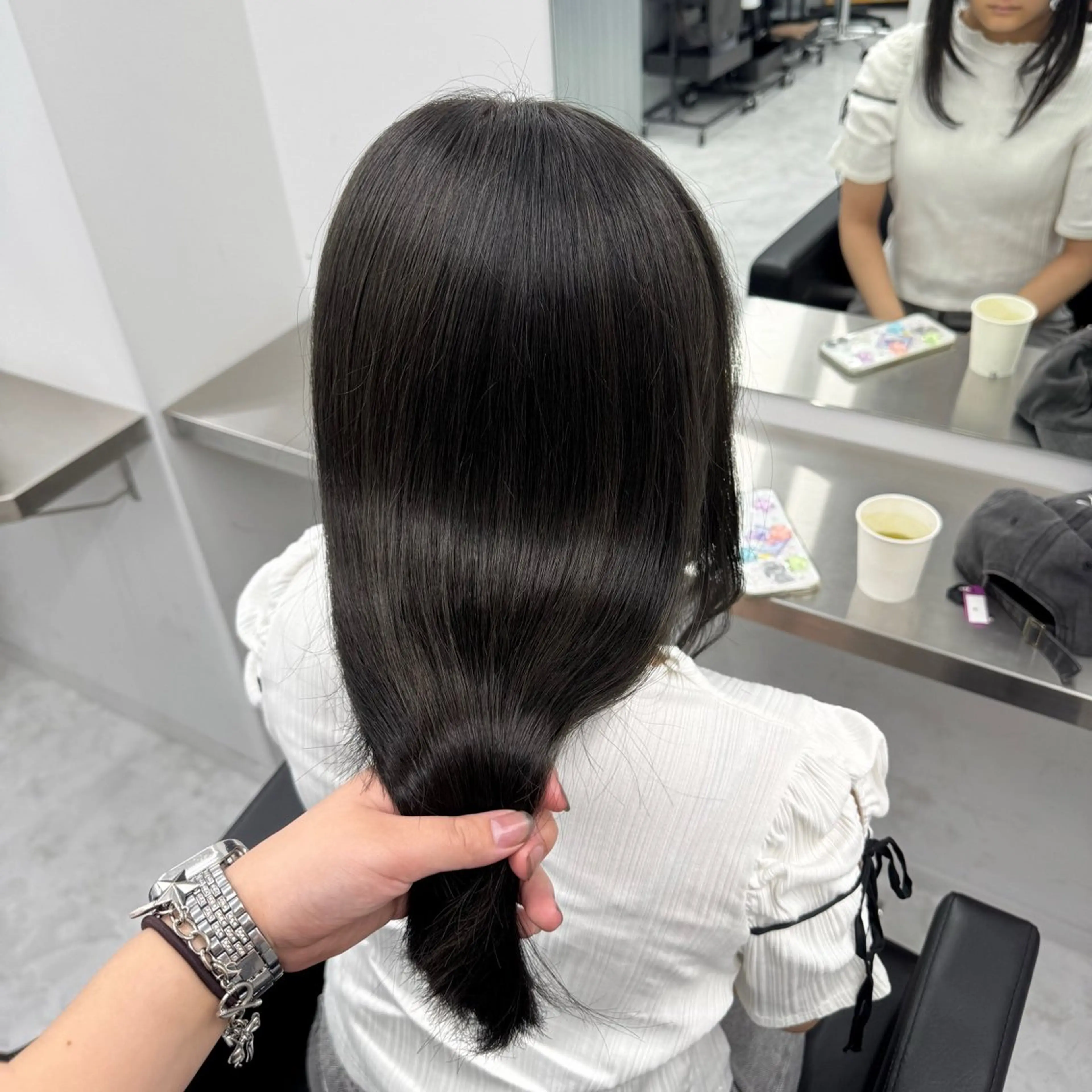 セミロング Newone by neighbor所属・うる艶🫧ハイトーン 💜🦋🫧ミズキのヘアスタイル