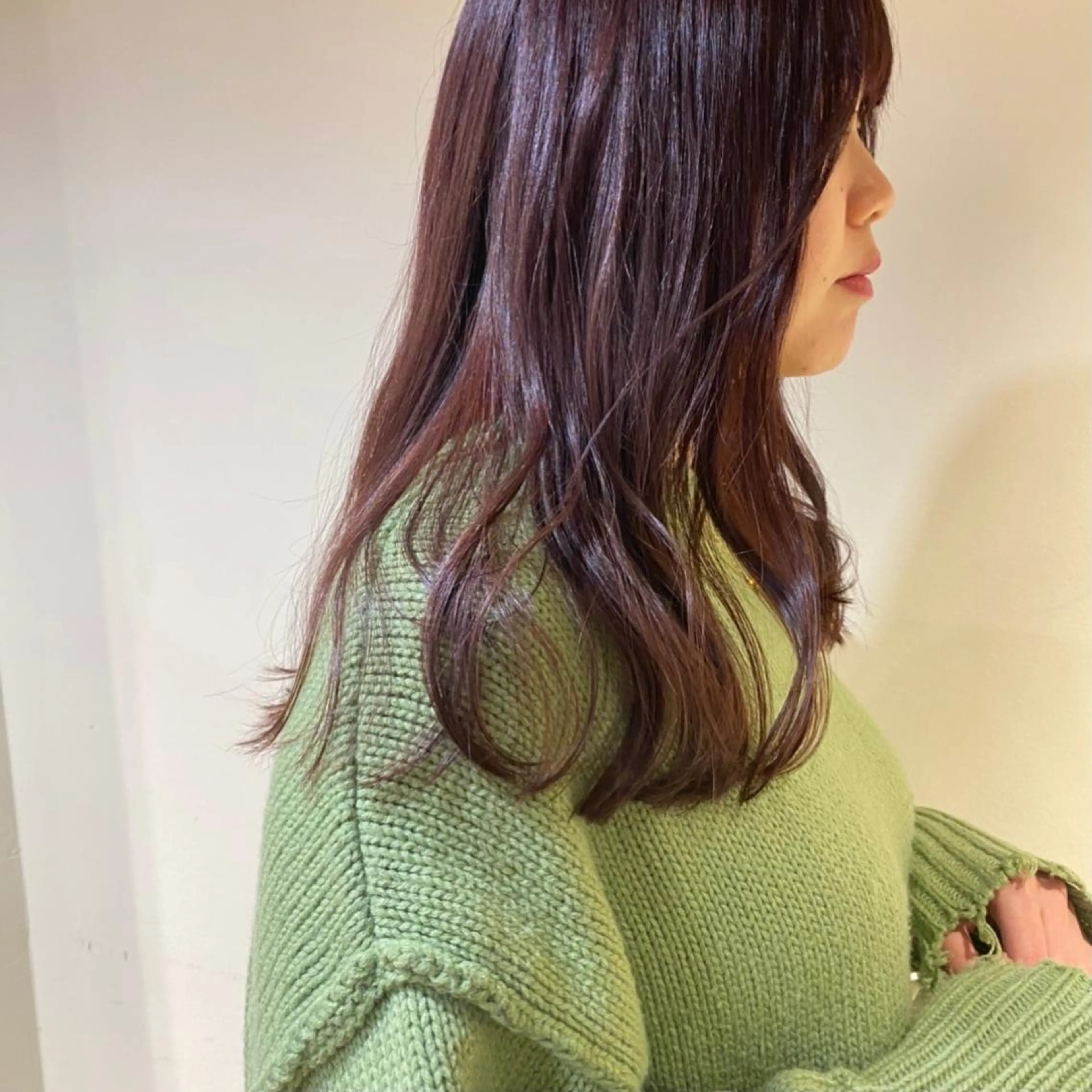 セミロング カラー カット ヘアカラー トリートメント io濱川 遥のヘアスタイル