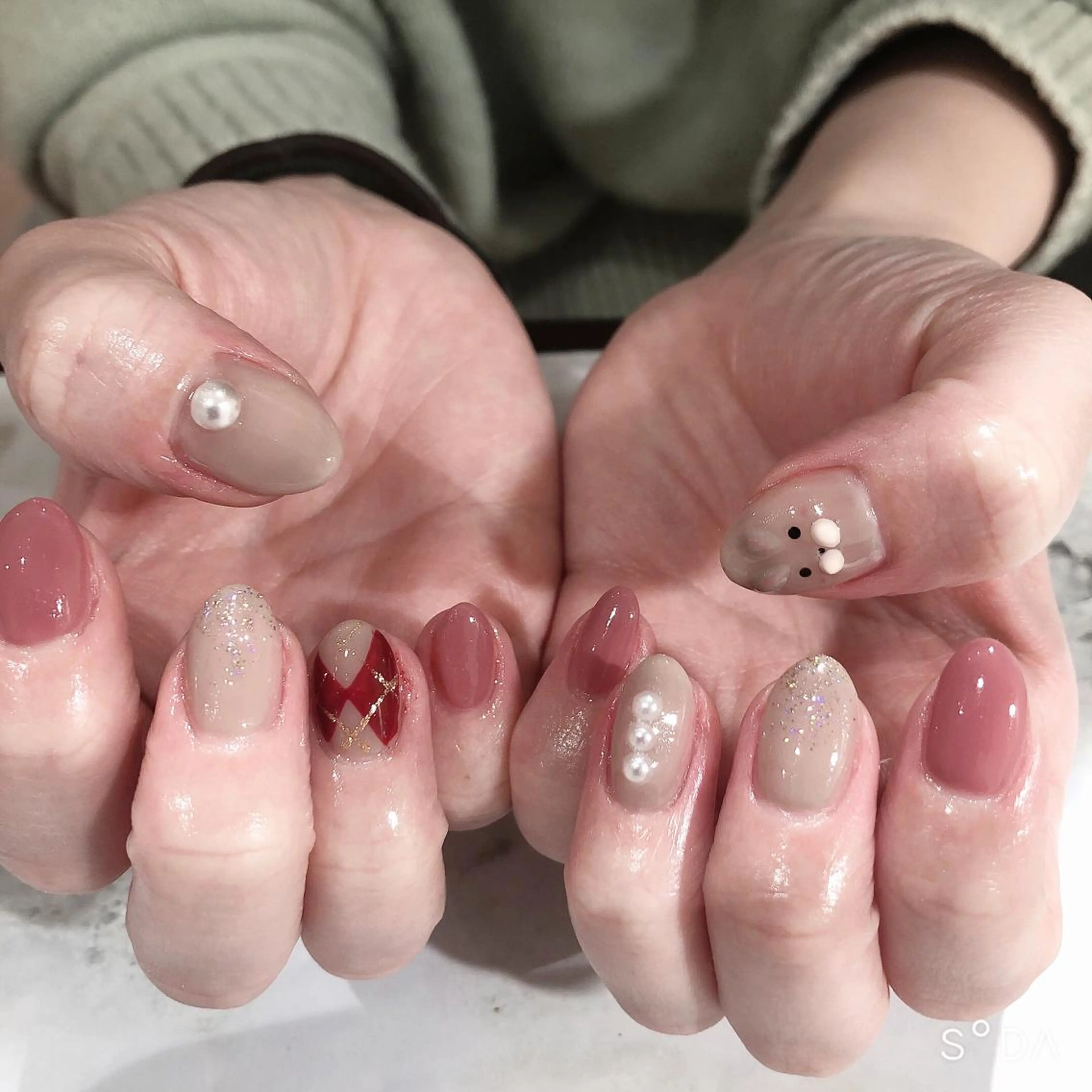 ネイル ハンドネイル 吉野✨ ネイルデザイナー✨のネイルデザイン