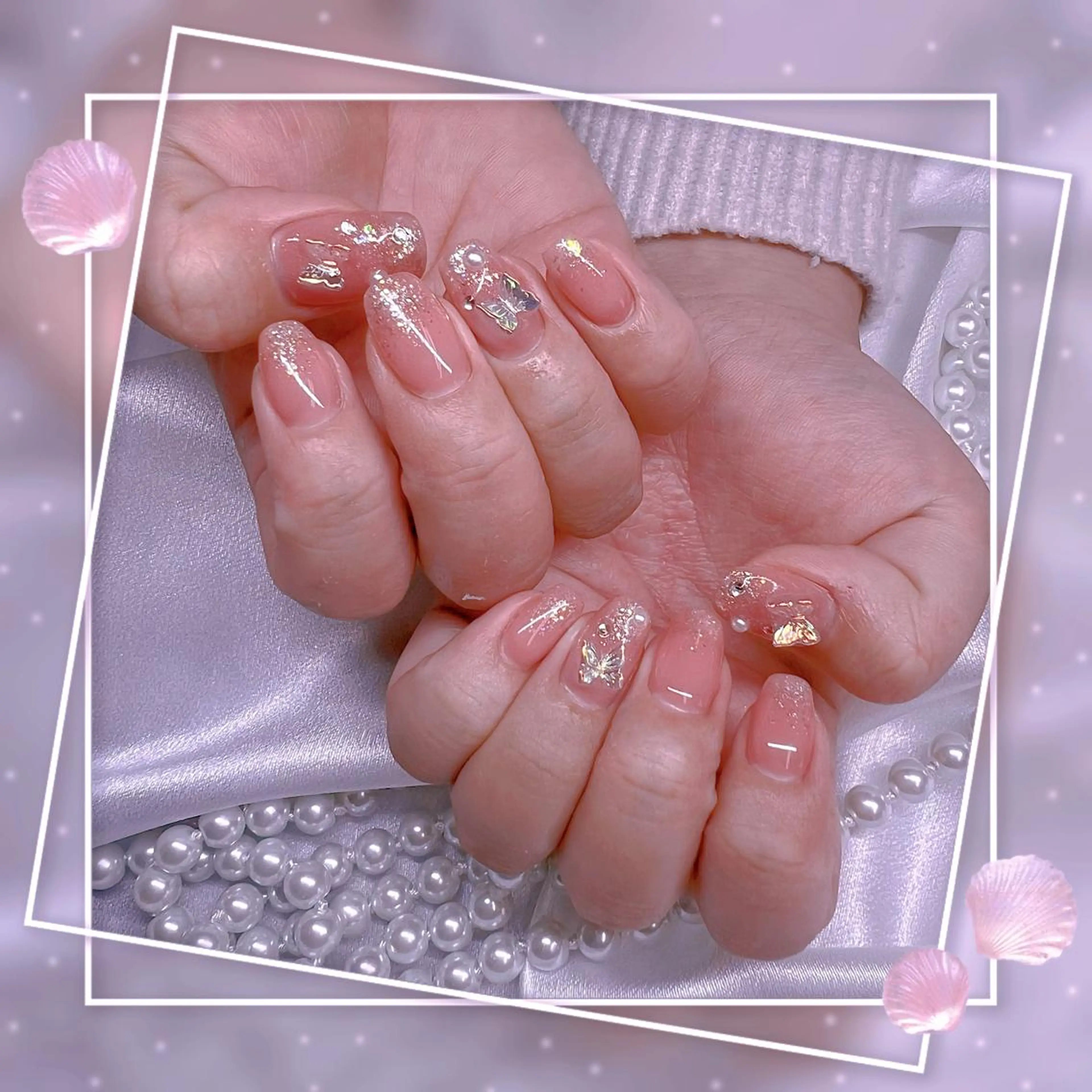 ネイル フレンチネイル キラキラネイル 韓国ネイル マグネットネイル マグネットフレンチ Chill Nailsalonのネイルデザイン