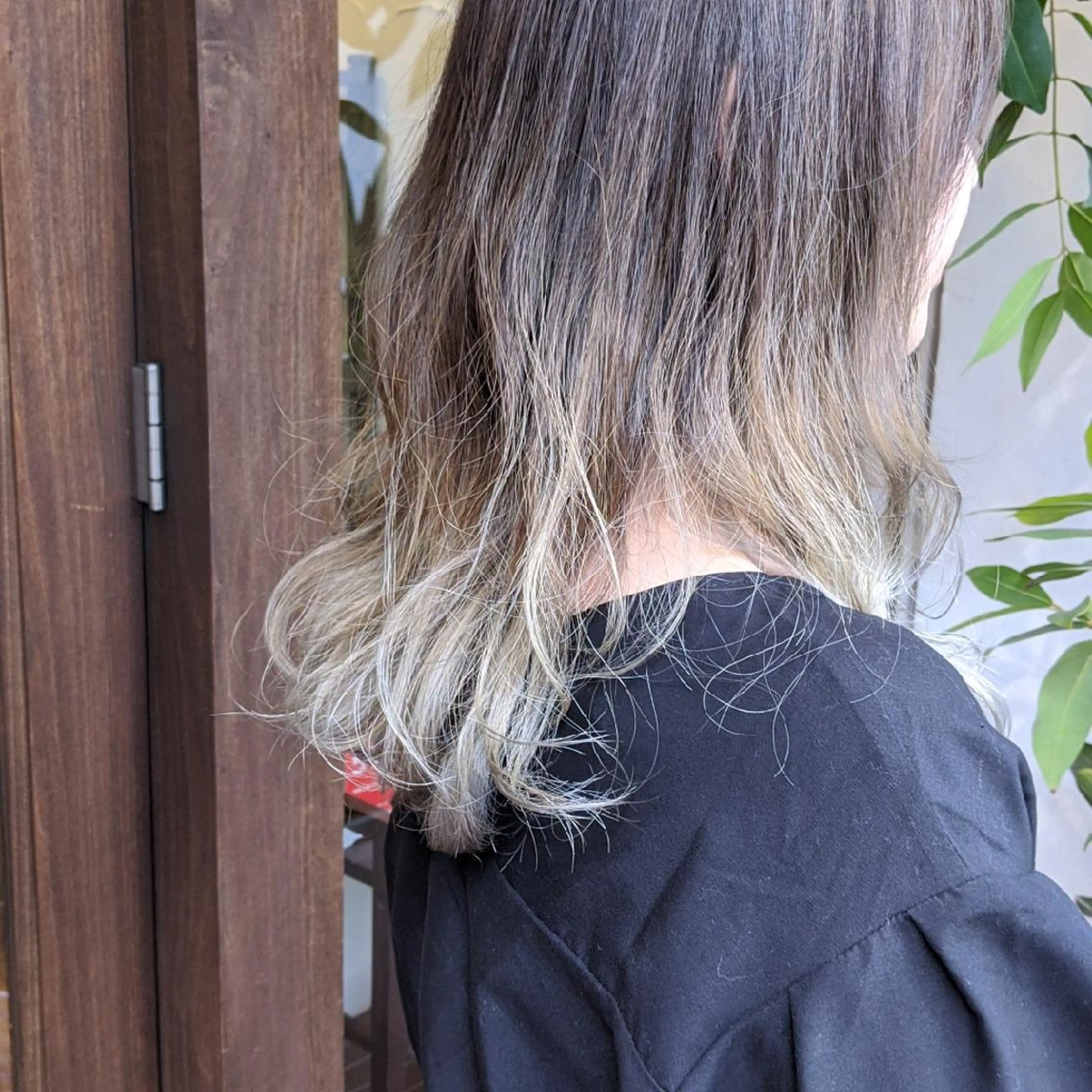 ロング カラー ヘアカラー トリートメント 髪質改善アンブリーチ 店長みやけななのヘアスタイル