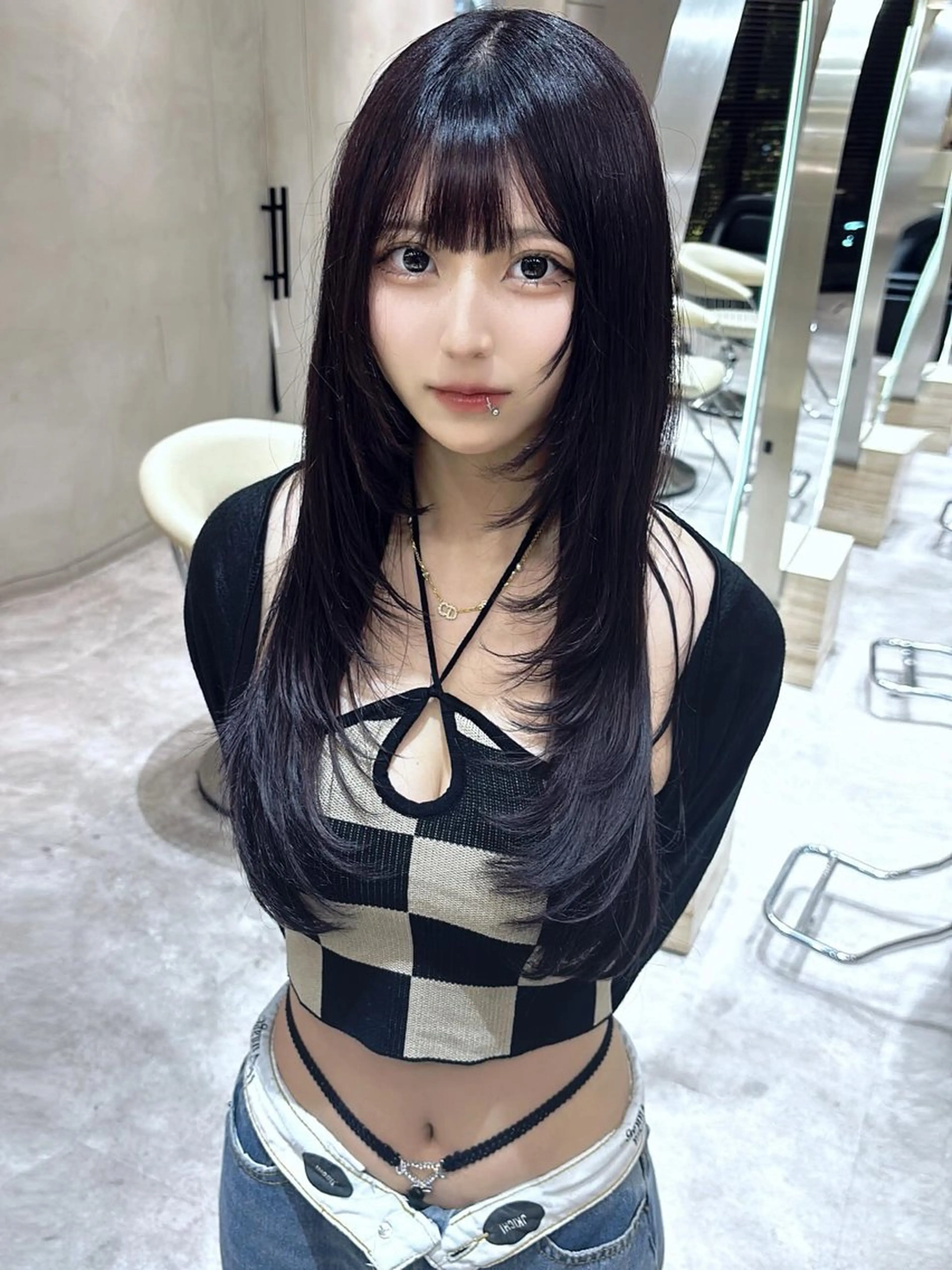 ロング 顔まわりレイヤー ハッシュカット レイヤーカット 似合わせカット 小顔カット カット ヘアカラー トリートメント HAVANA所属・レイヤーカット 透明感カラーりきやのヘアスタイル