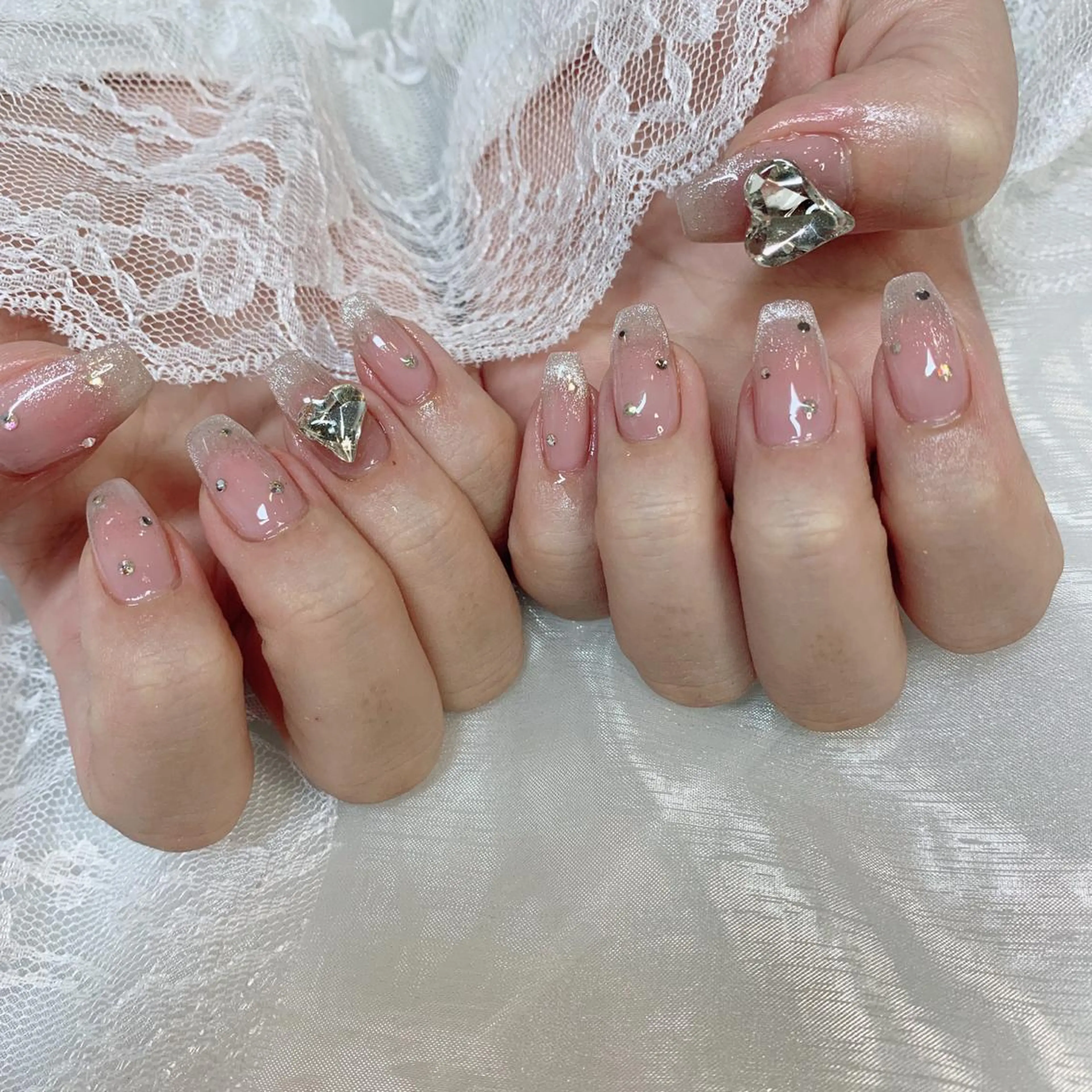 ネイル ハンドネイル La neige* yuki 🥯🍑のネイルデザイン