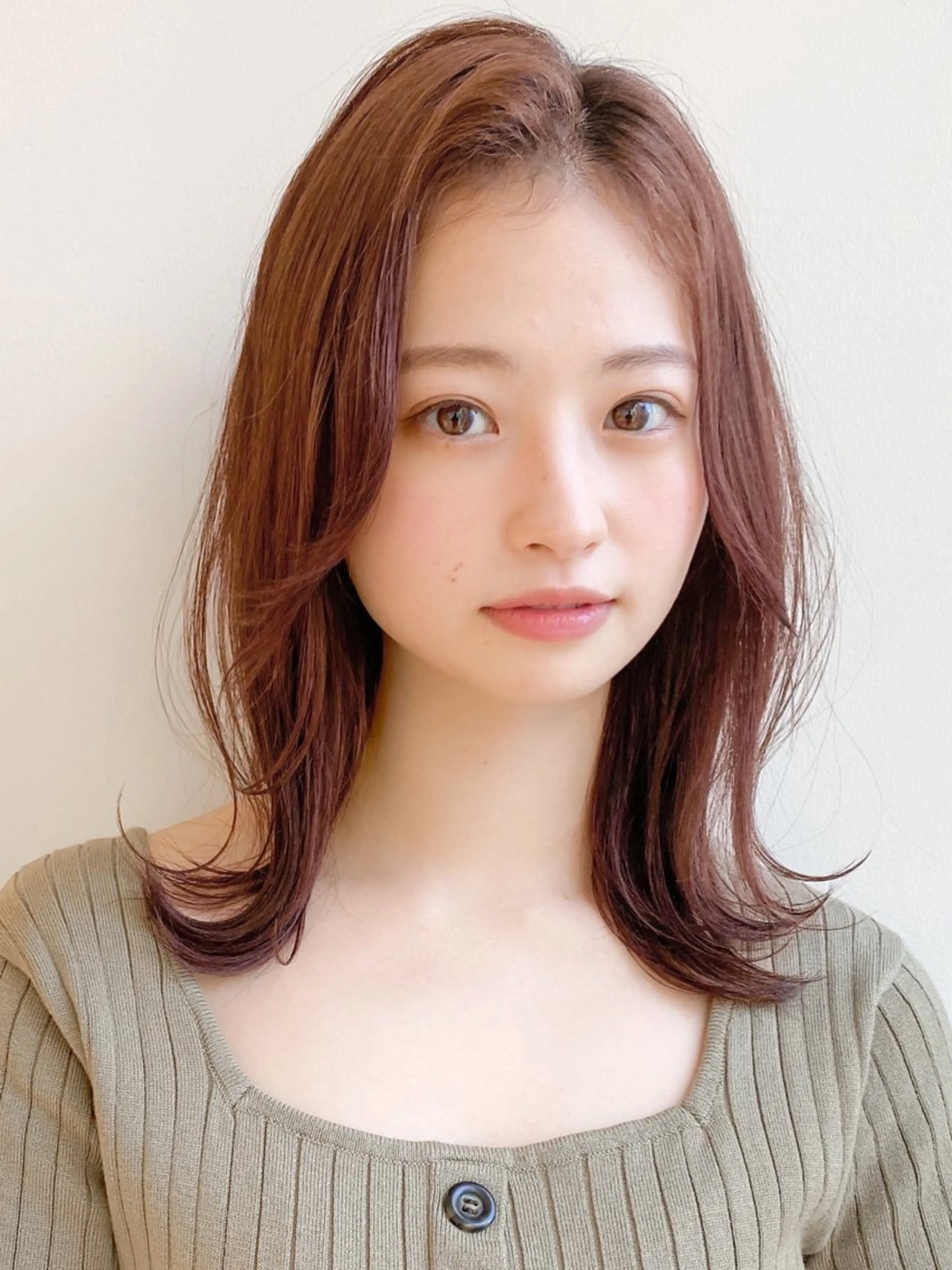 セミロング カラー ブラウンカラー ピンクカラー ピンクブラウン 佐藤 侑哉のヘアスタイル