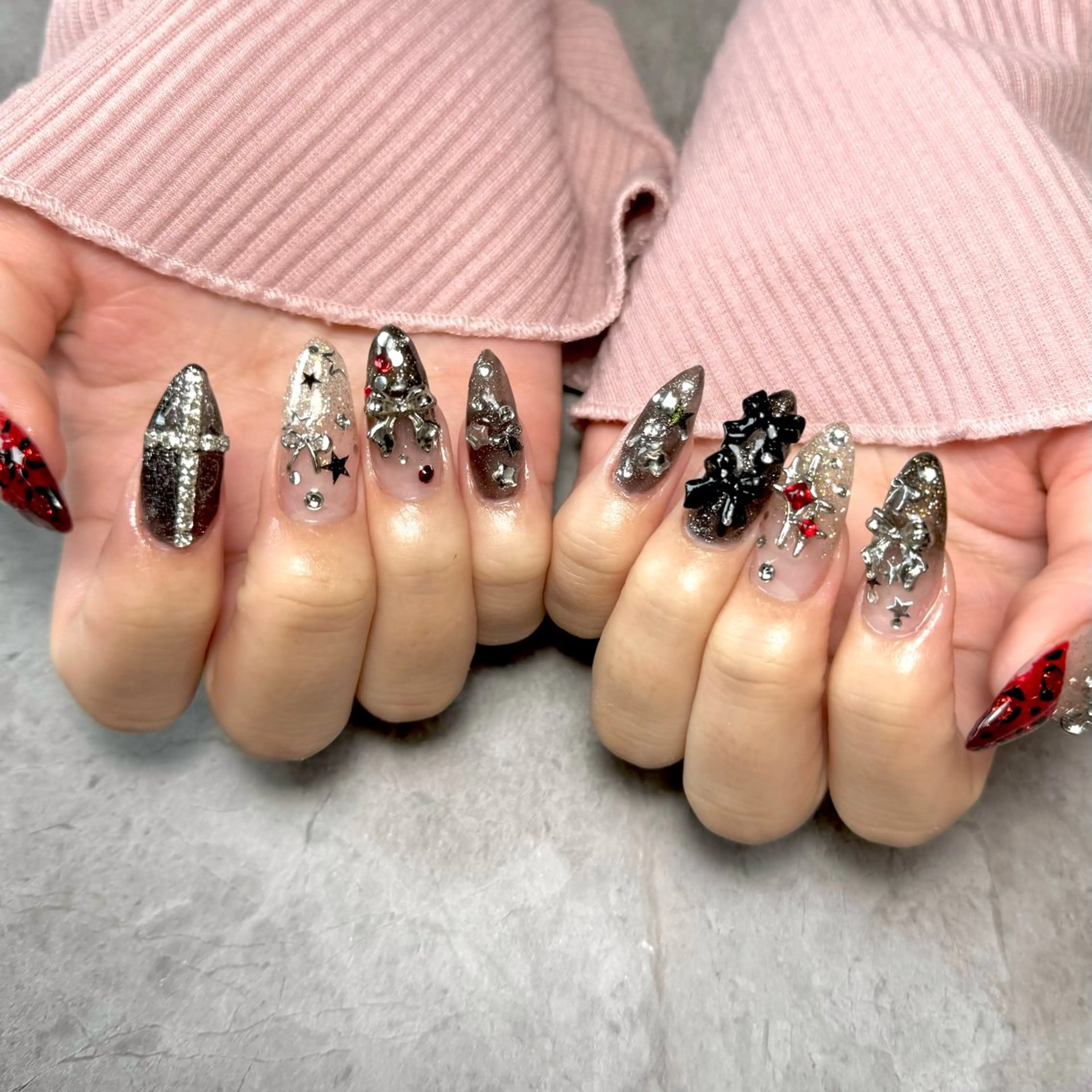 ネイル キラキラネイル リボン ハンドネイル Nail Salon Lillion【リリオン】所属・lillion karenのネイルデザイン