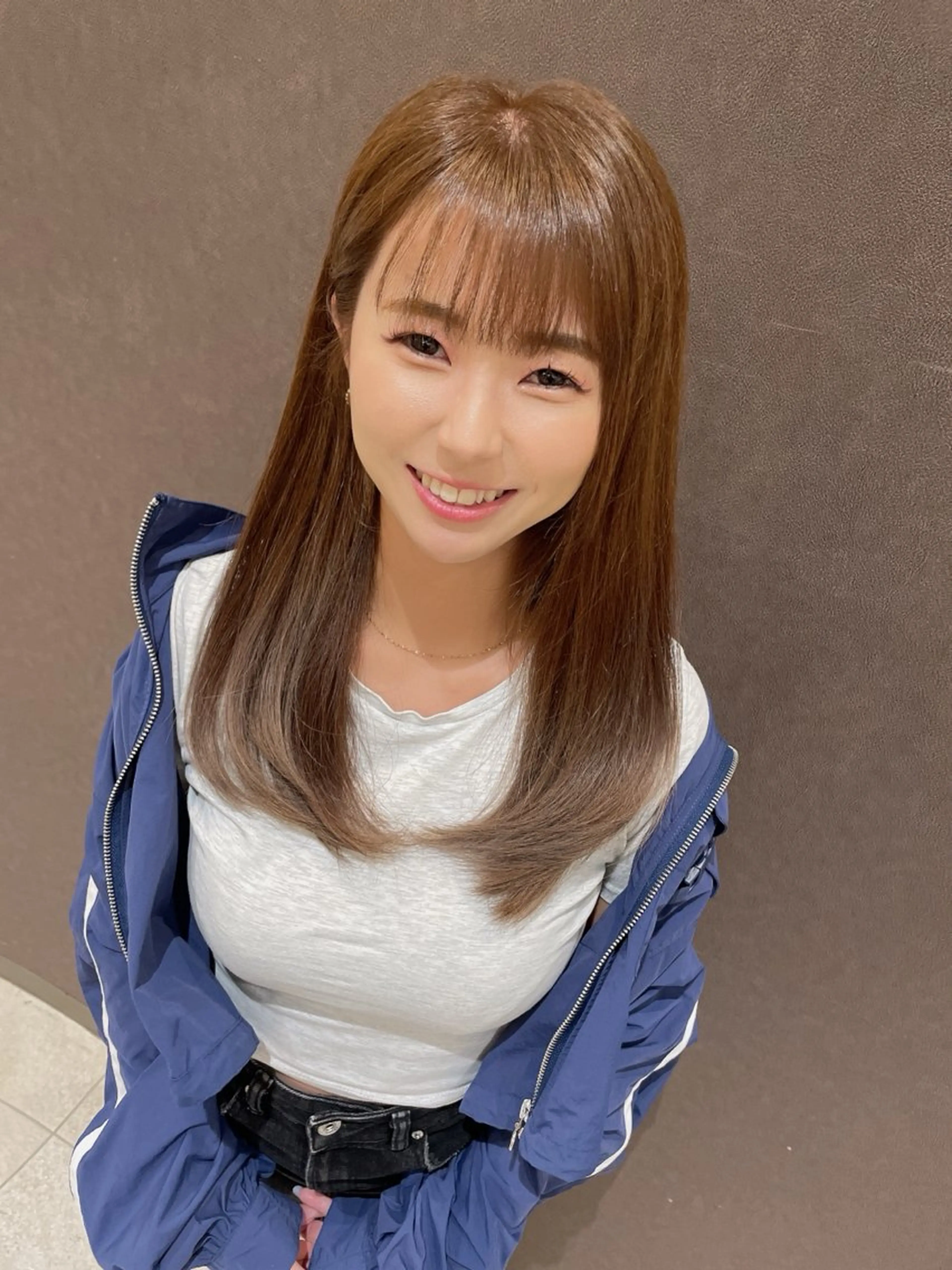 ロング レイヤーカット ローレイヤー カット ヘアカラー 齋藤 拓郎のヘアスタイル