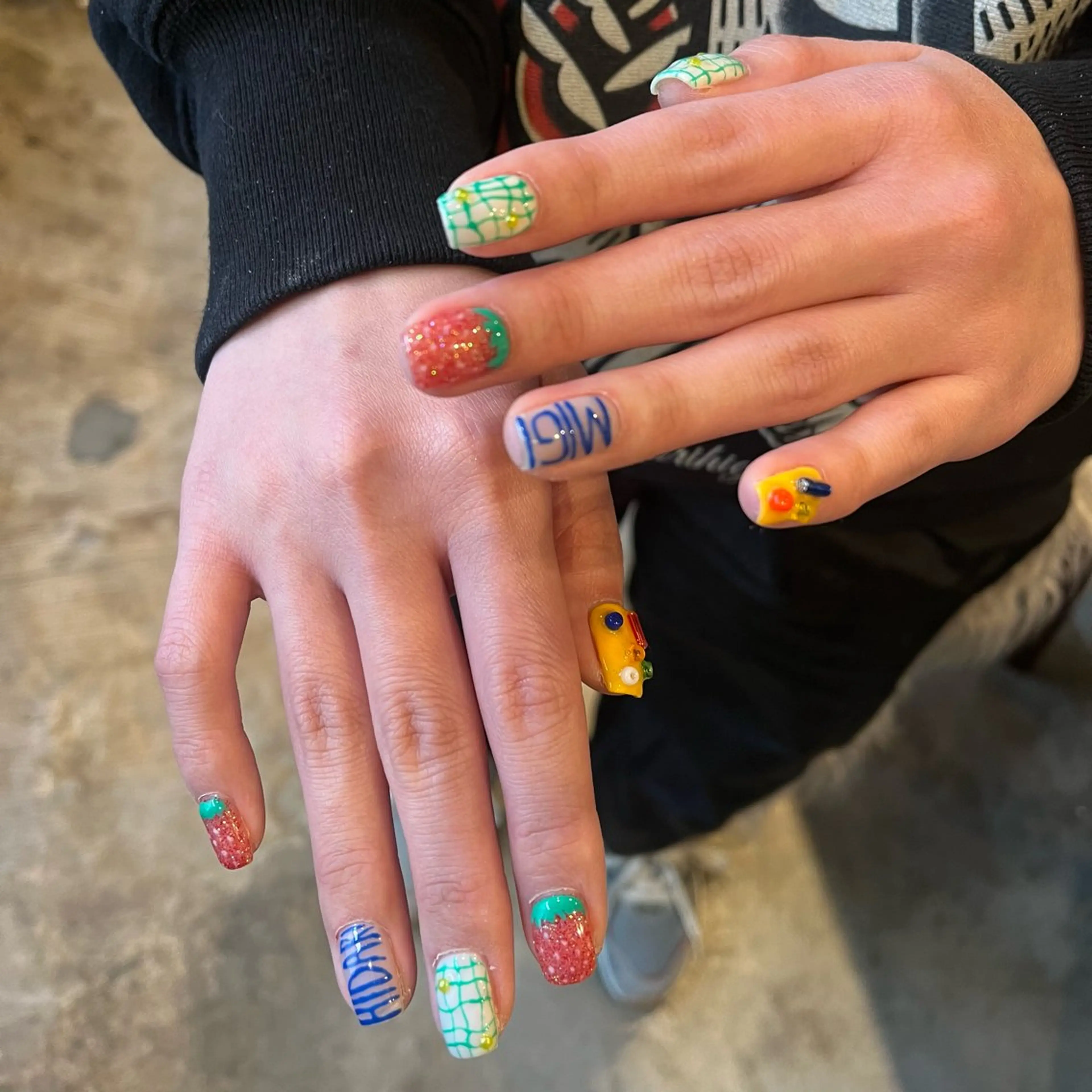 hand🖐️10本持ち込みデザイン【オフあり】の写真