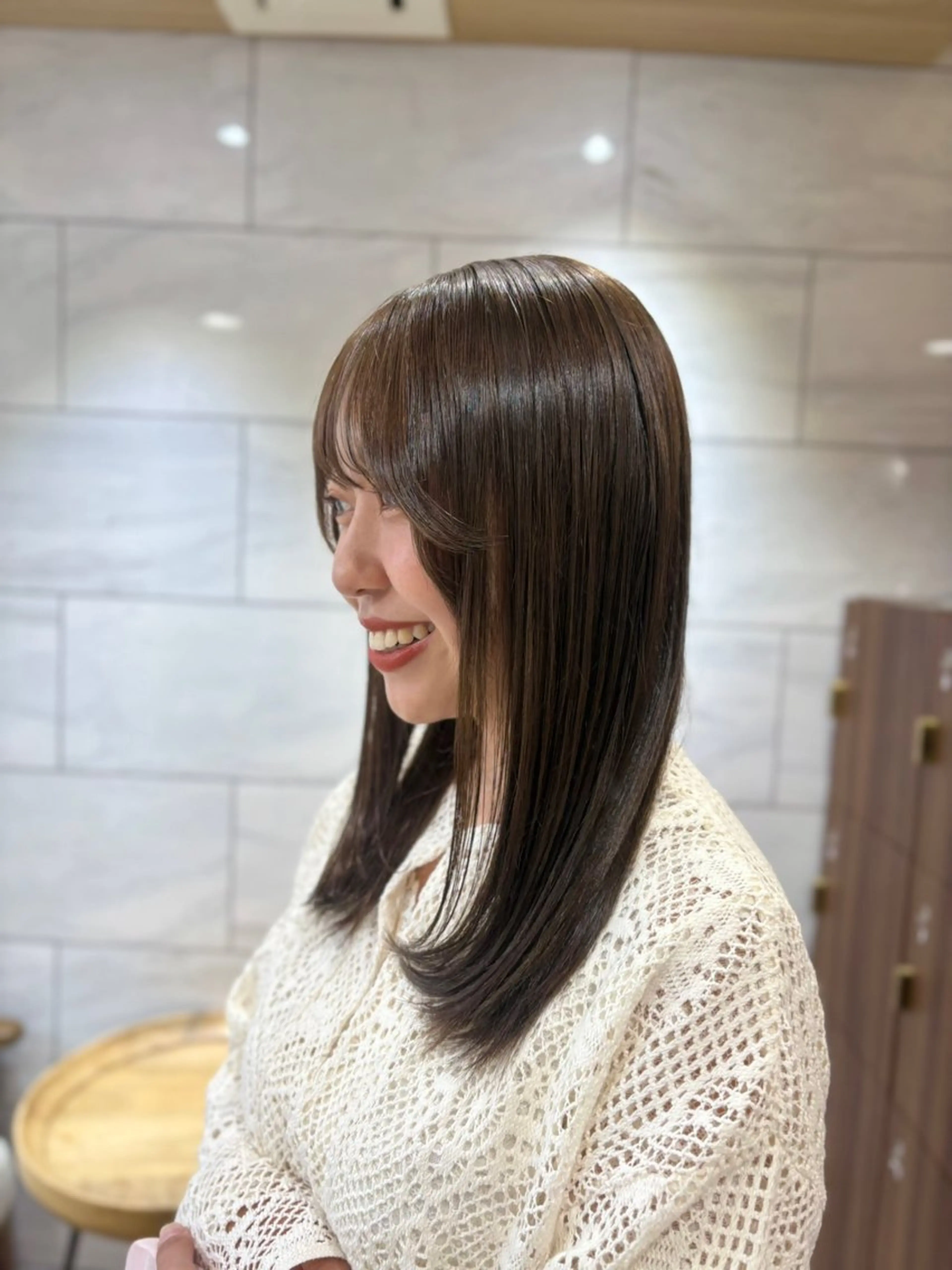 カット+ケアカラー(CMC配合カラー)の写真