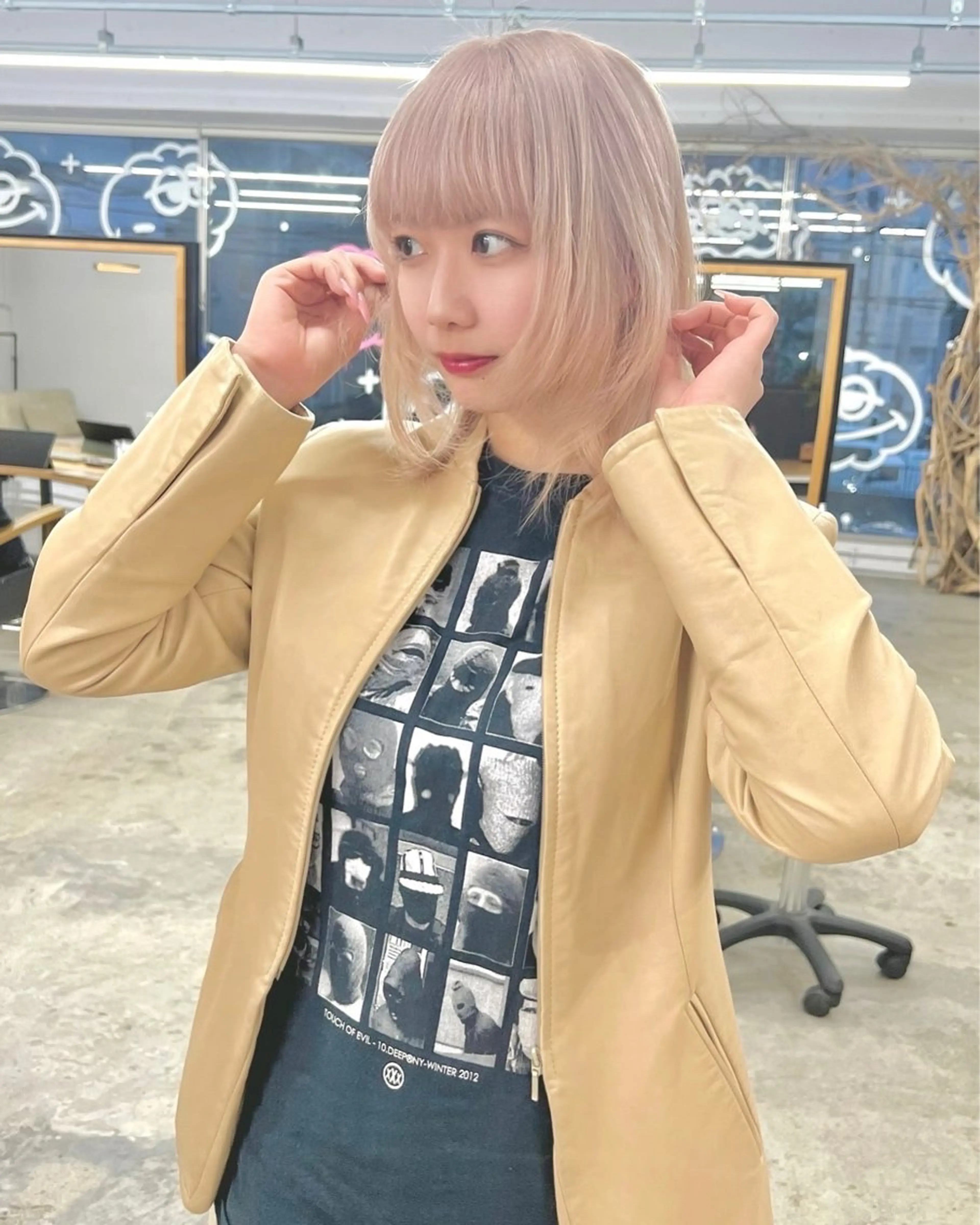 【2回目以降の方はこちら】ブリーチ＋カラー　ブリーチケアトリートメント付の写真