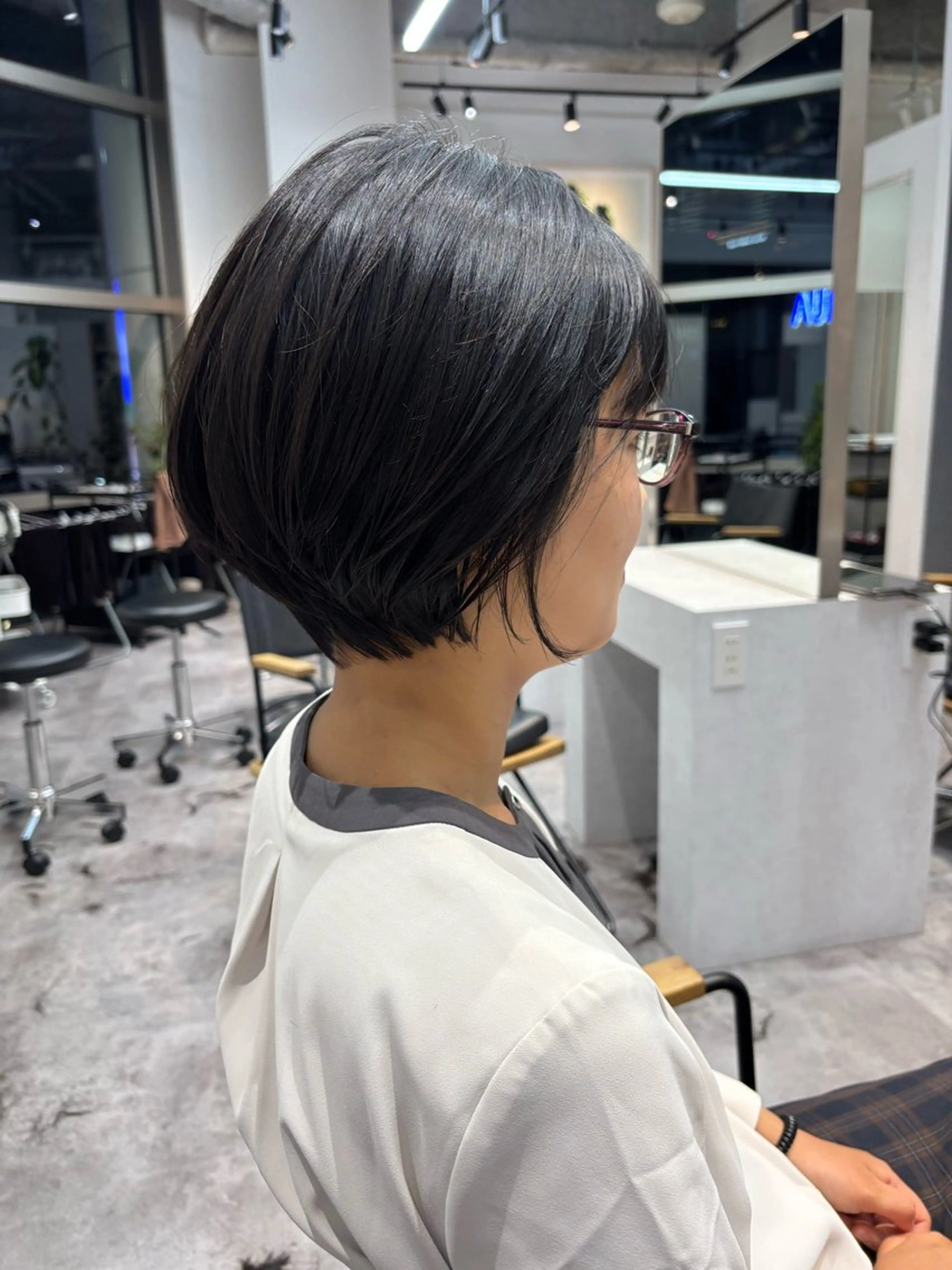 ショート カラー パーマ ヘアアレンジ マエダ アズミ🌱のヘアスタイル