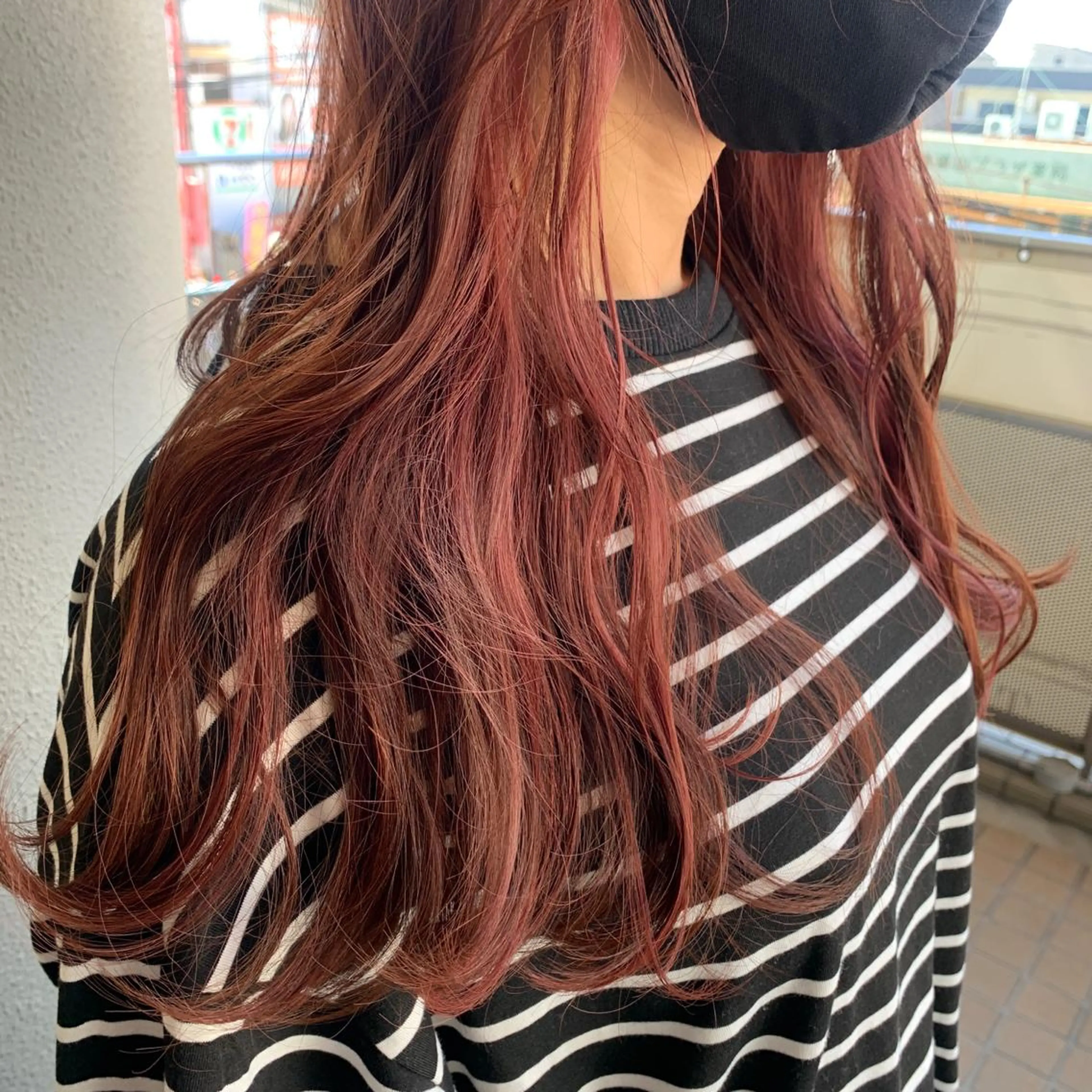ロング カラー ピンクカラー カット ヘアカラー regalo Acari🍎のヘアスタイル