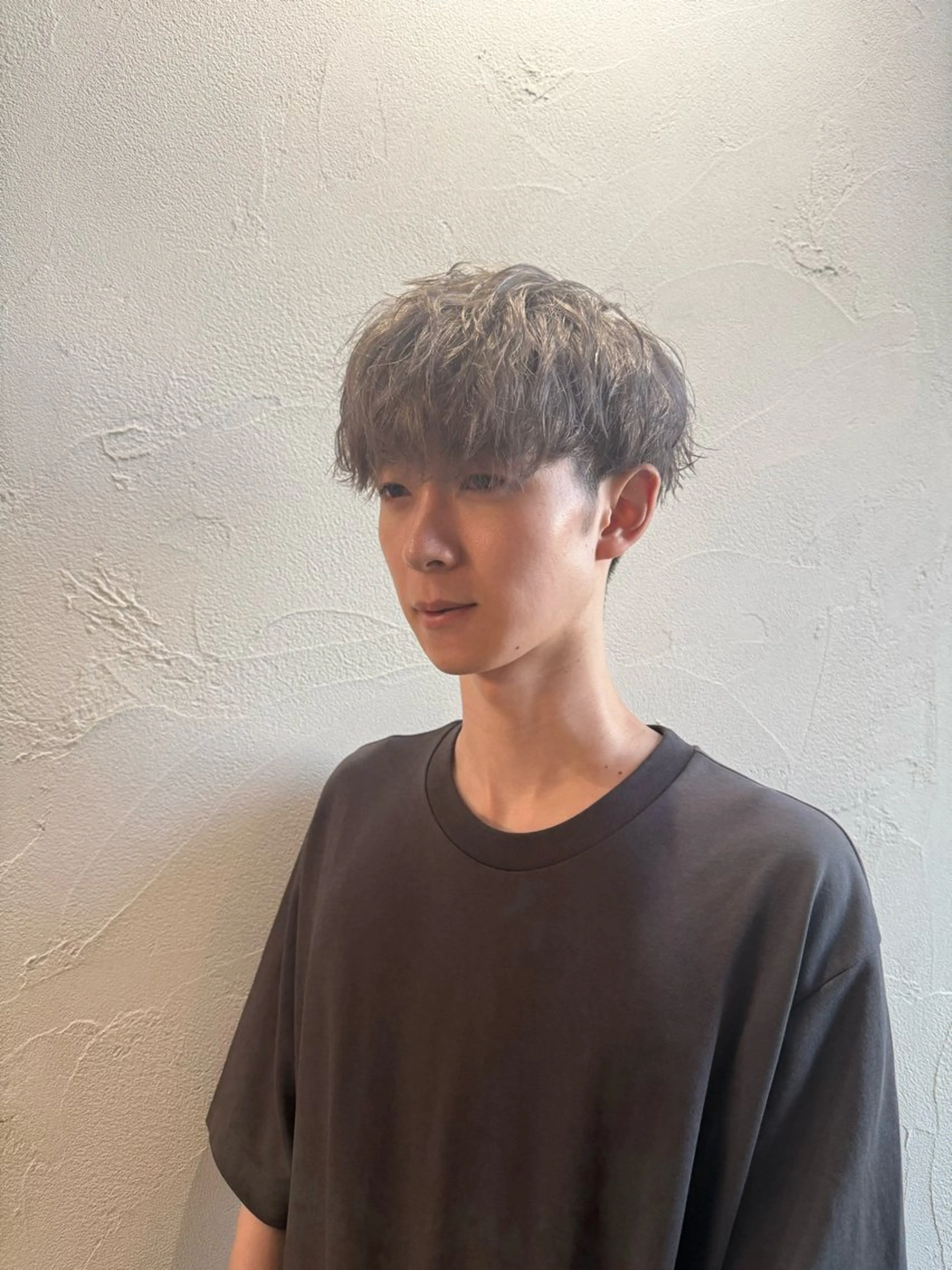 ショート カラー メンズ カット ヘアカラー ハイトーン特化 齋藤充呂のヘアスタイル