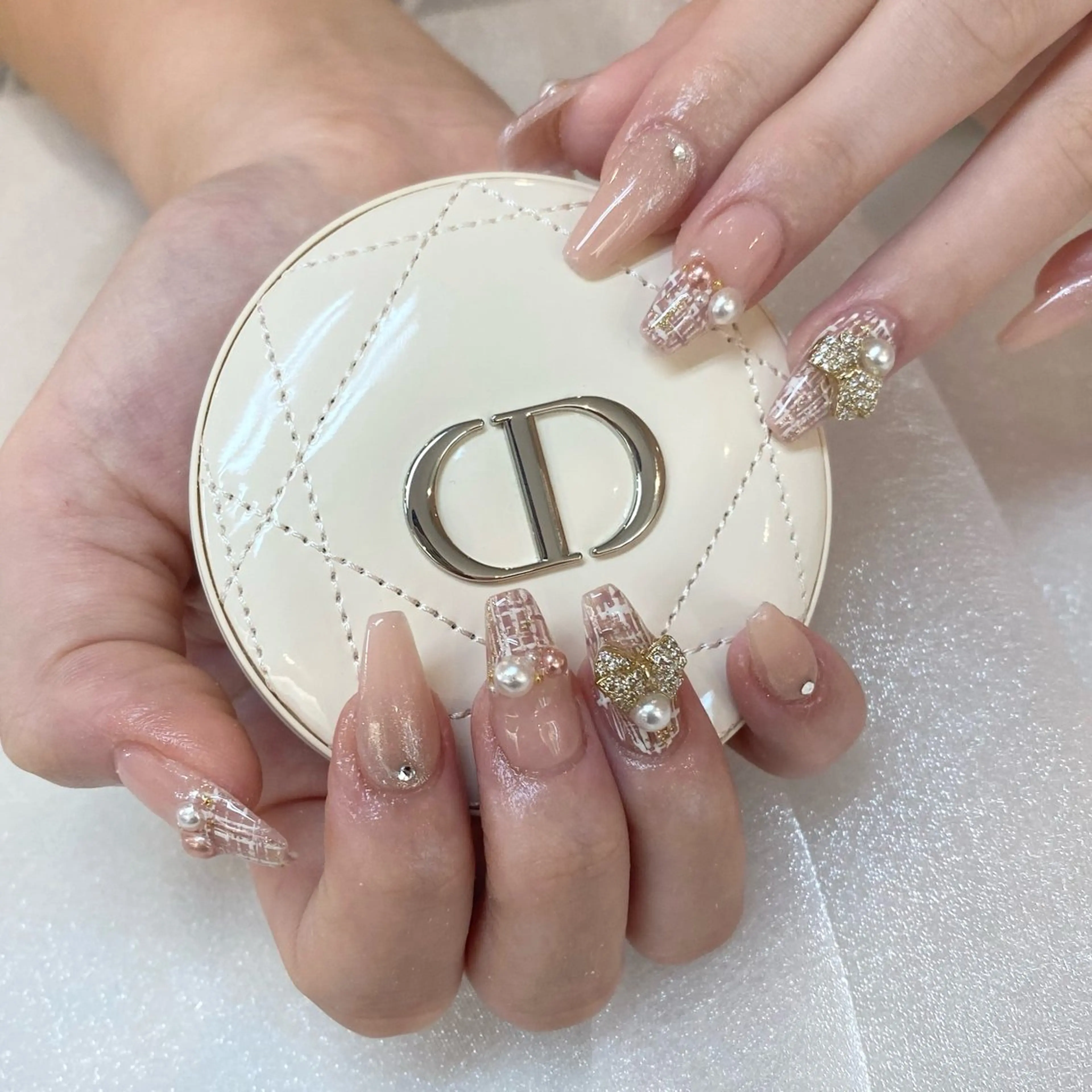 ネイル リボン ツイードネイル ハンドネイル LOVE NAIL SAEのネイルデザイン