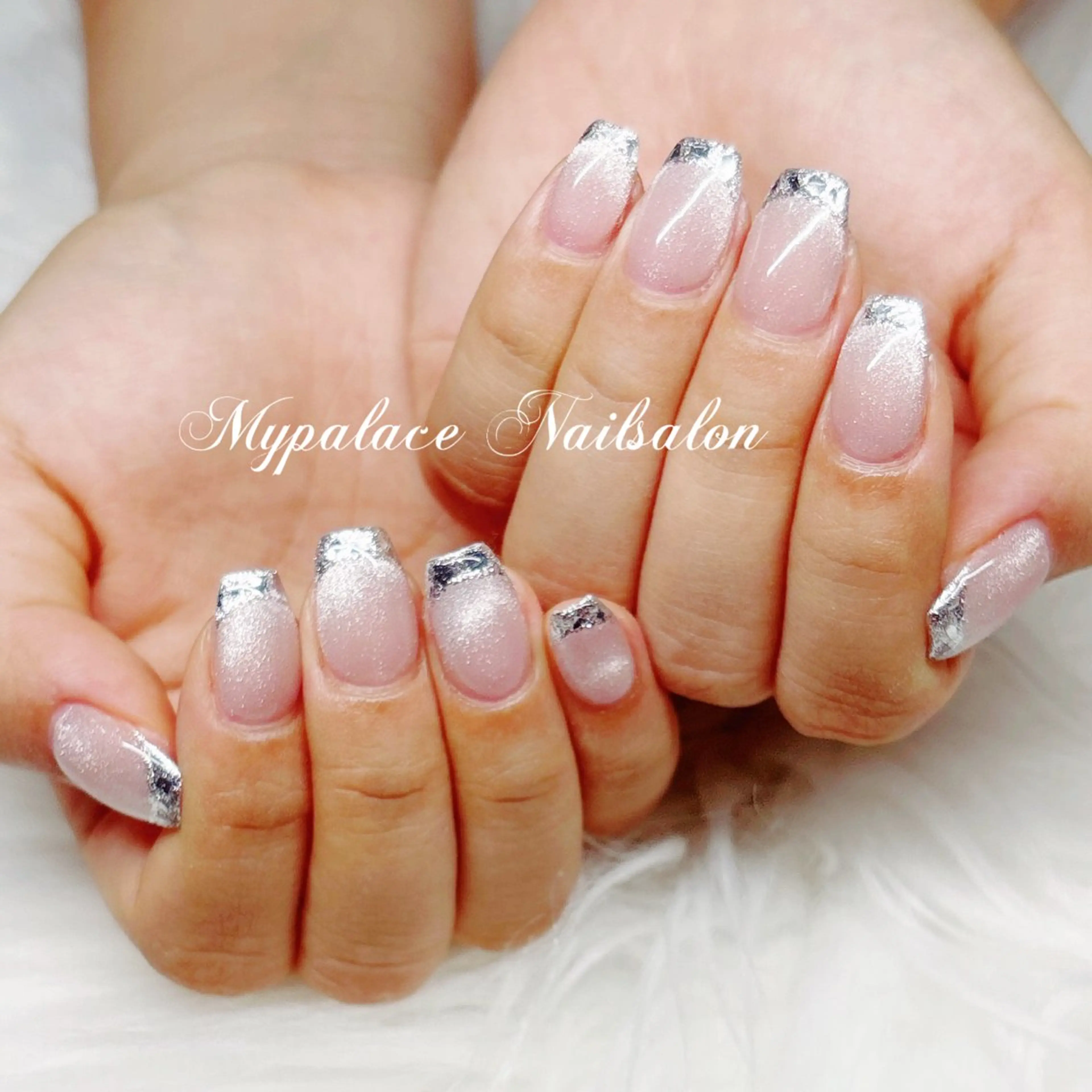 ネイル フレンチネイル ガラスフレンチ マグネットネイル マグネットフレンチ ハンドネイル Yuis Nailスカルプ専門のネイルデザイン