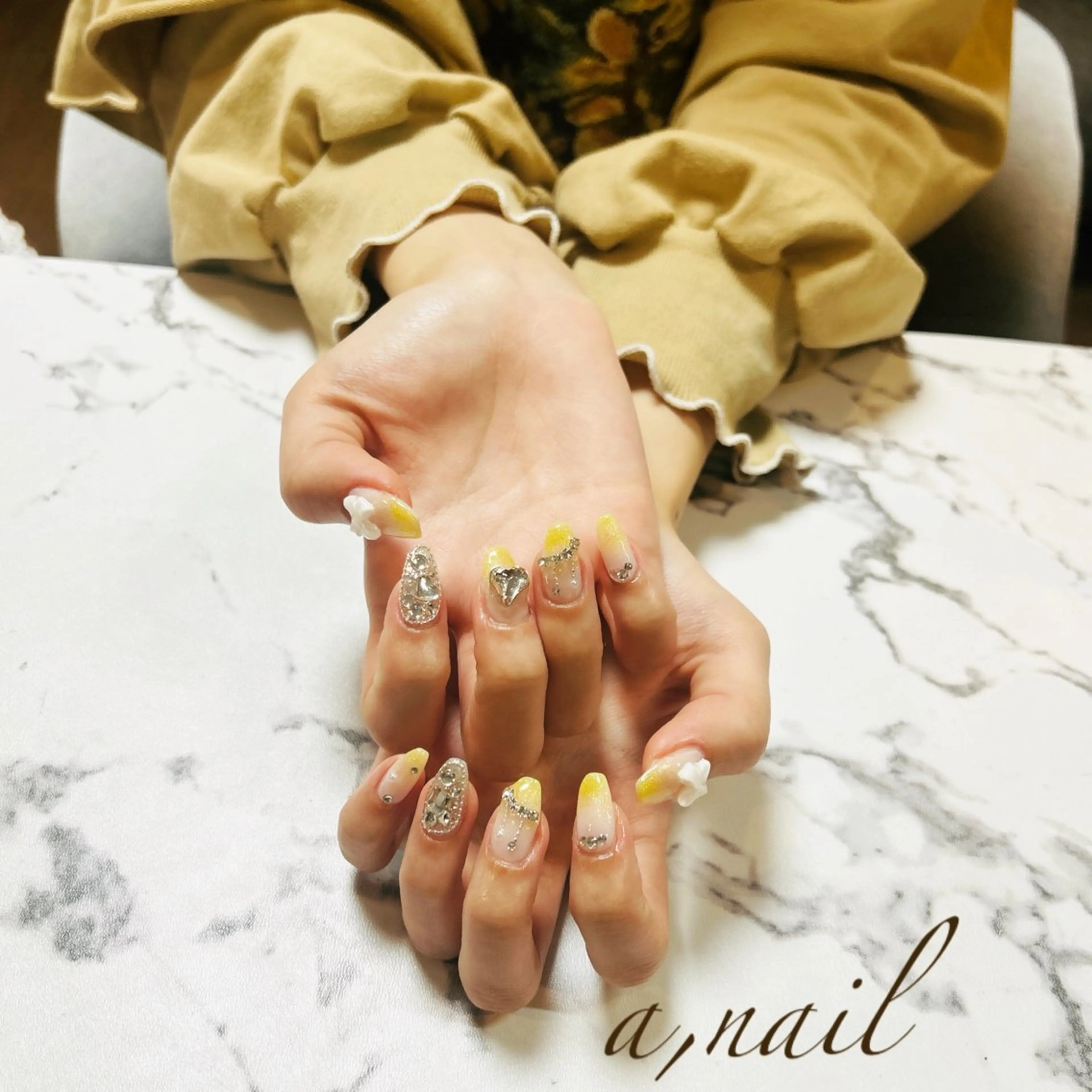 ネイル グラデーション ハート キラキラネイル ラメ(グリッター) ラメグラデーション ネイルサロン エーネイルのネイルデザイン